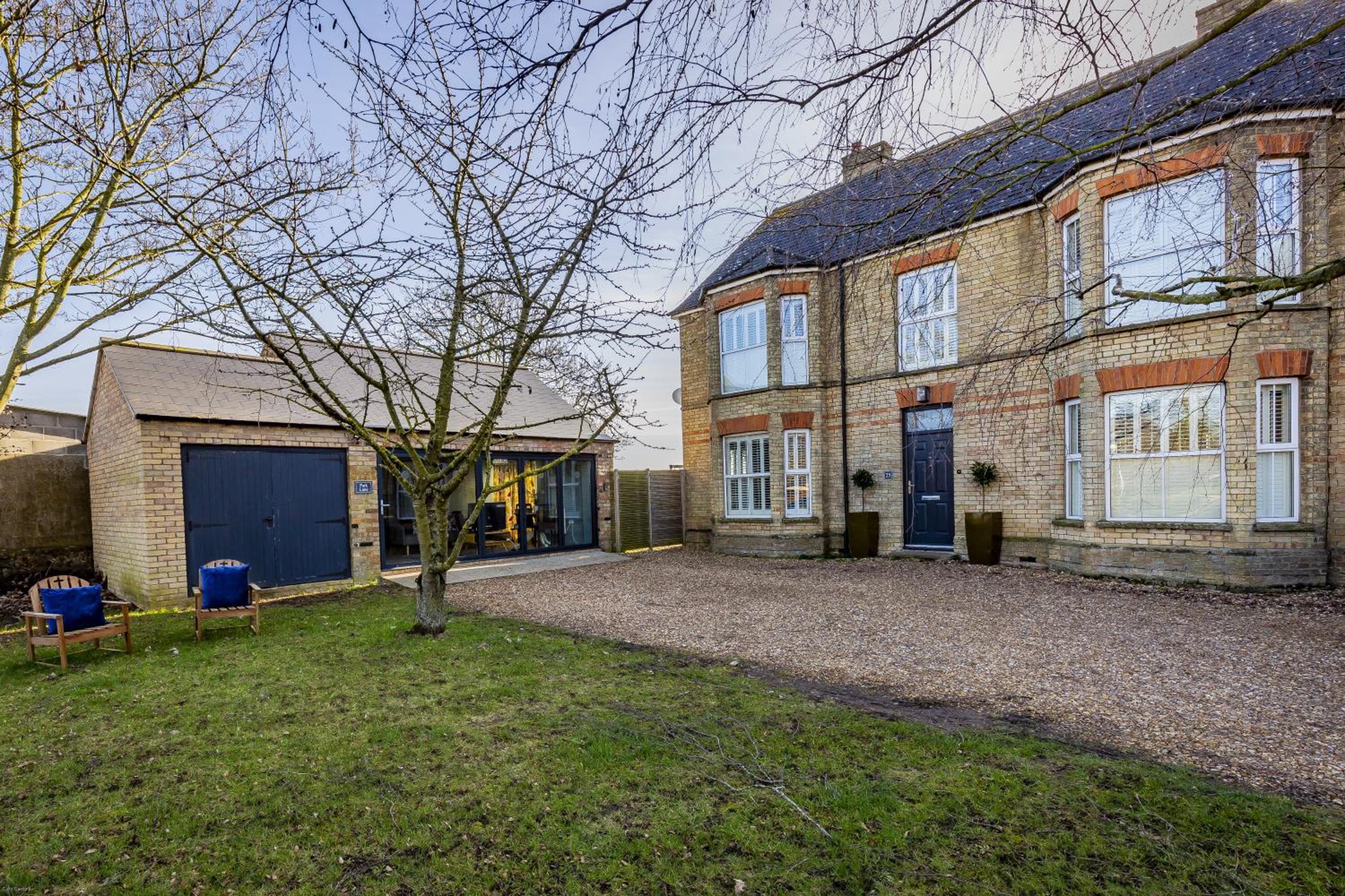Park Lane Studio, Shouldham view 4