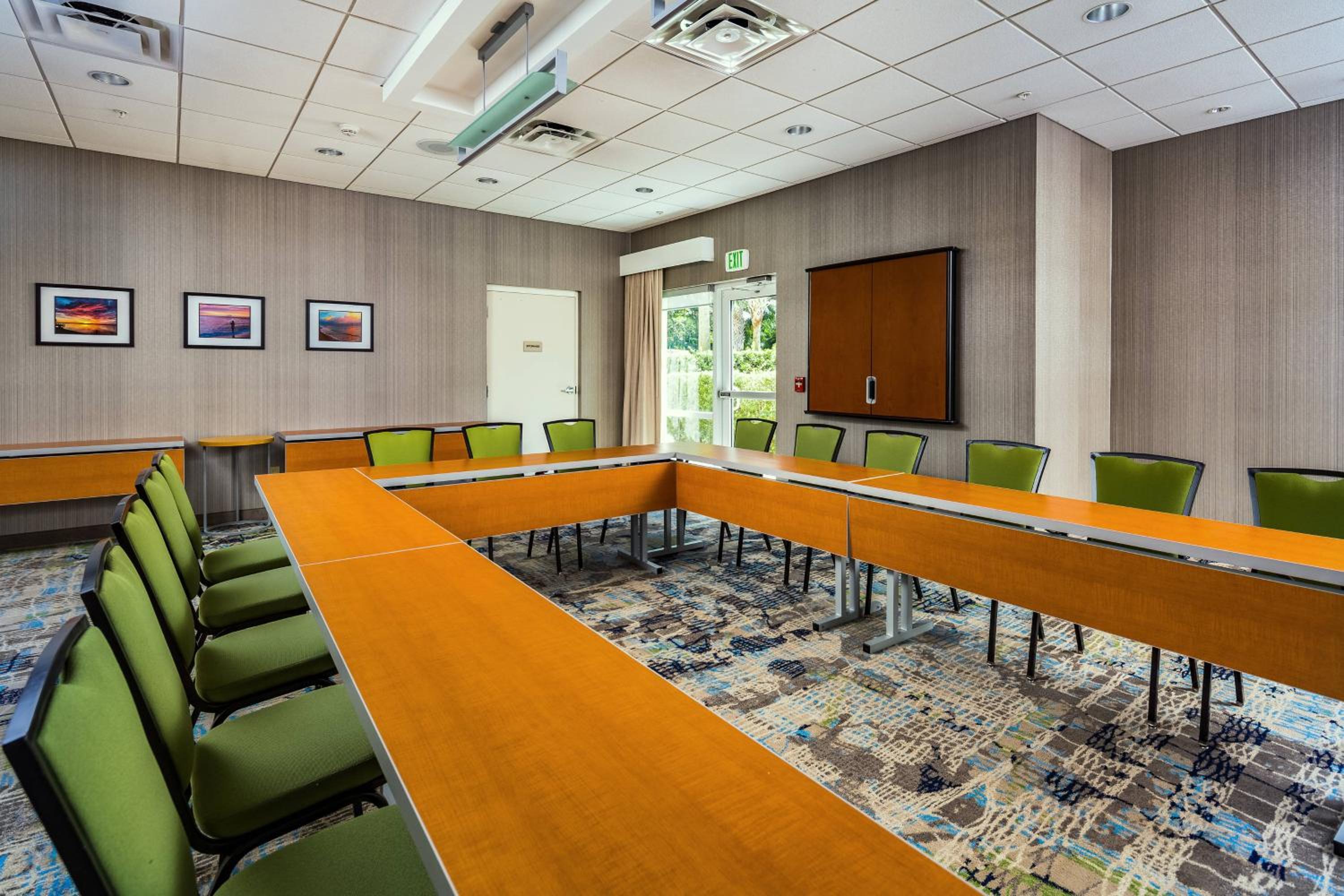 Vero Beach Vacations - SpringHill Suites Vero Beach - Property Image 2