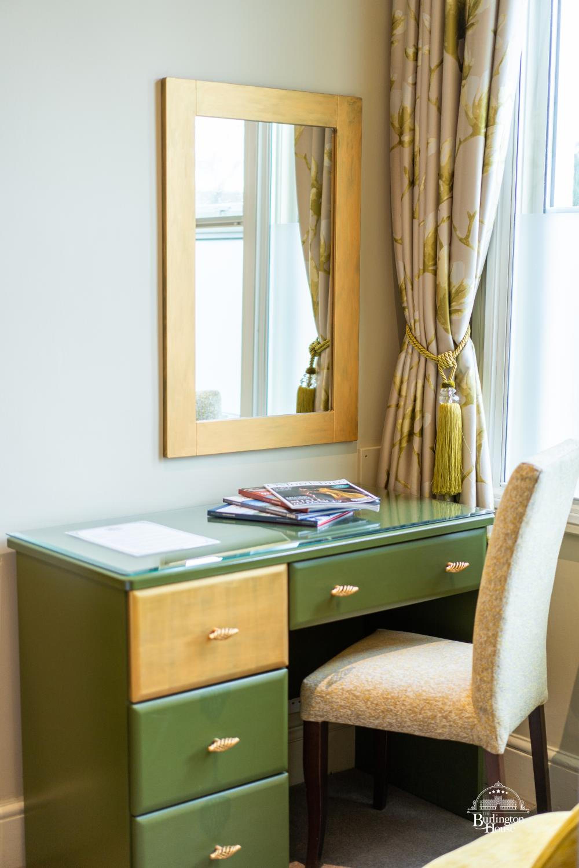Burlington House Boutique — photo 39