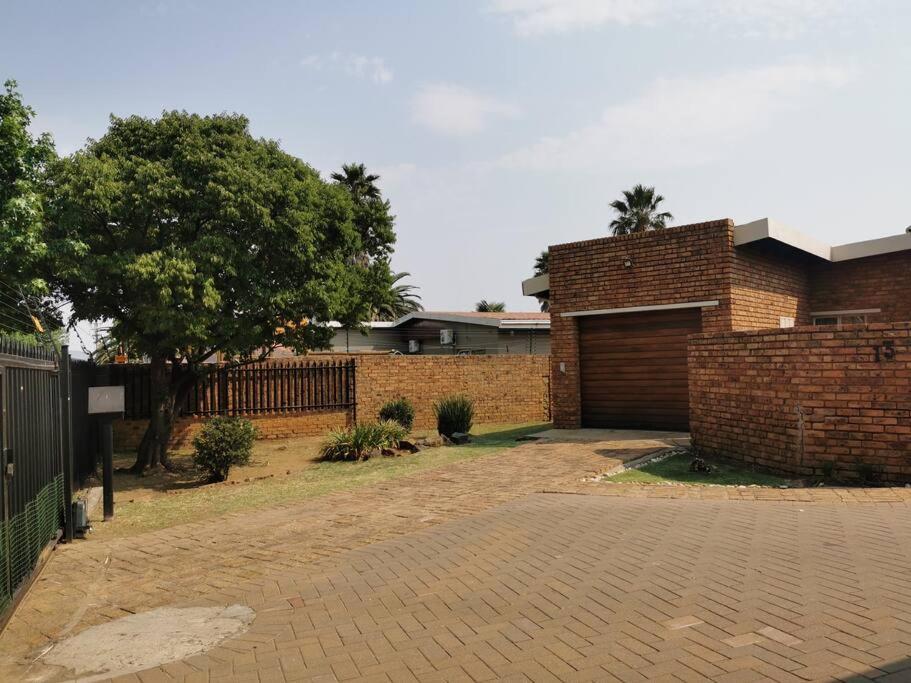 Stunning 2 Bedrooms and 2 Bathroom No loadshedding