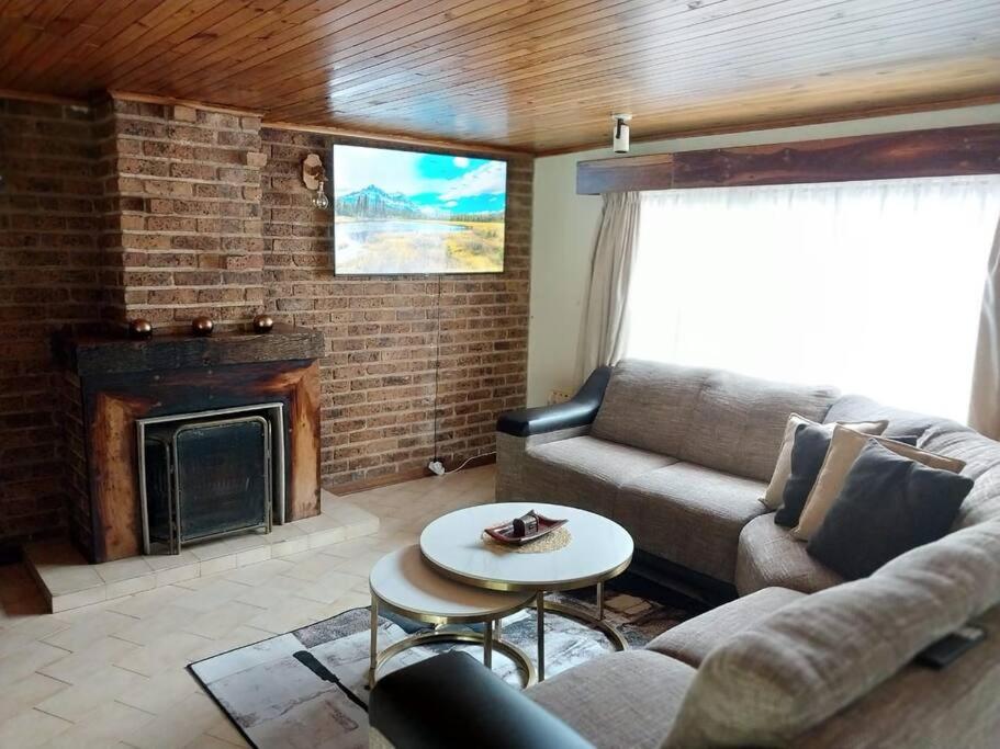 Stunning 2 Bedrooms and 2 Bathroom No loadshedding