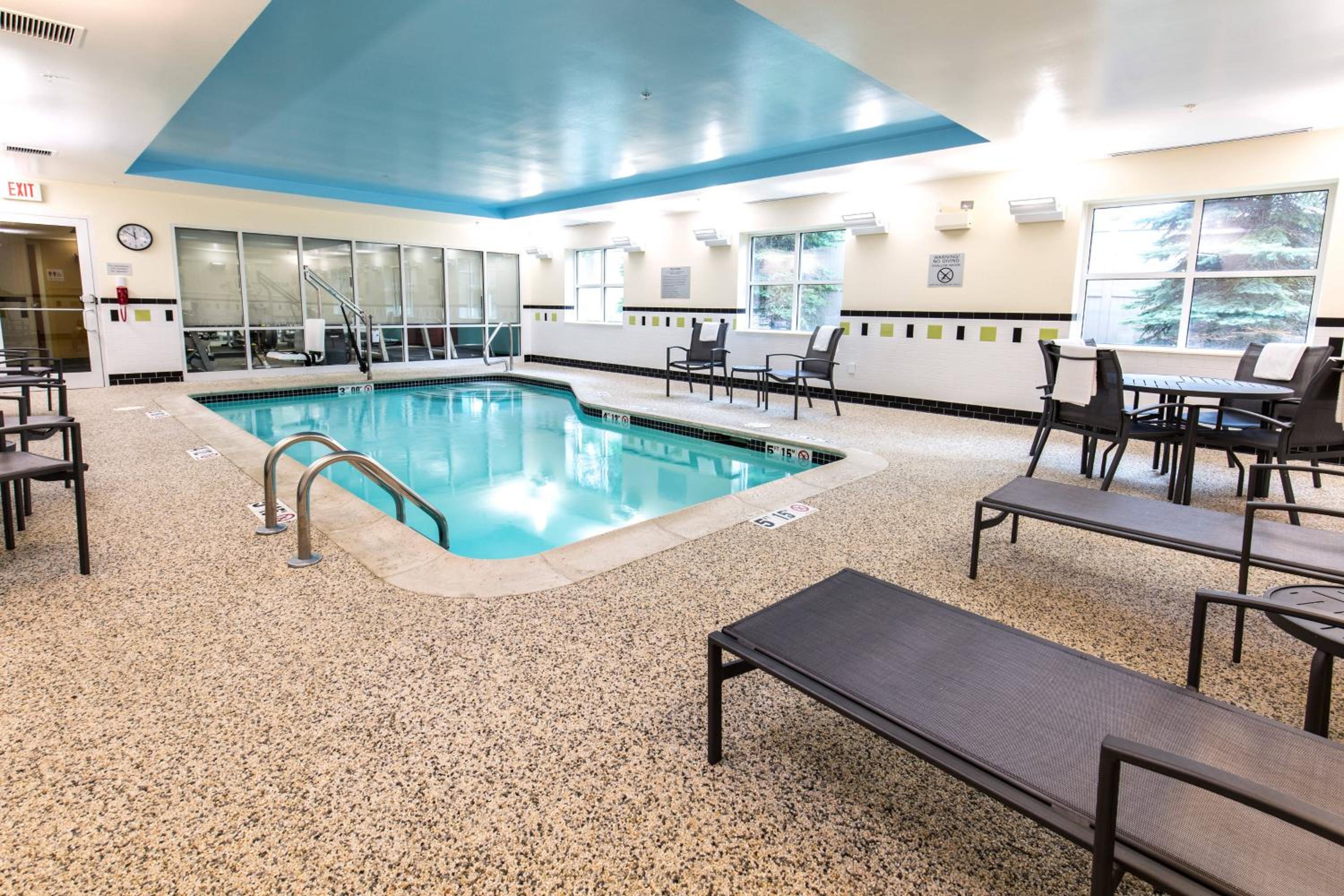 Fairfield Inn and Suites by Marriott Portsmouth Exeter - Property Image 3