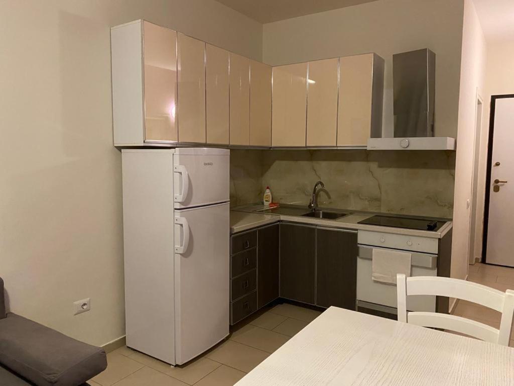 2 Bedrooms Seaside View Apart