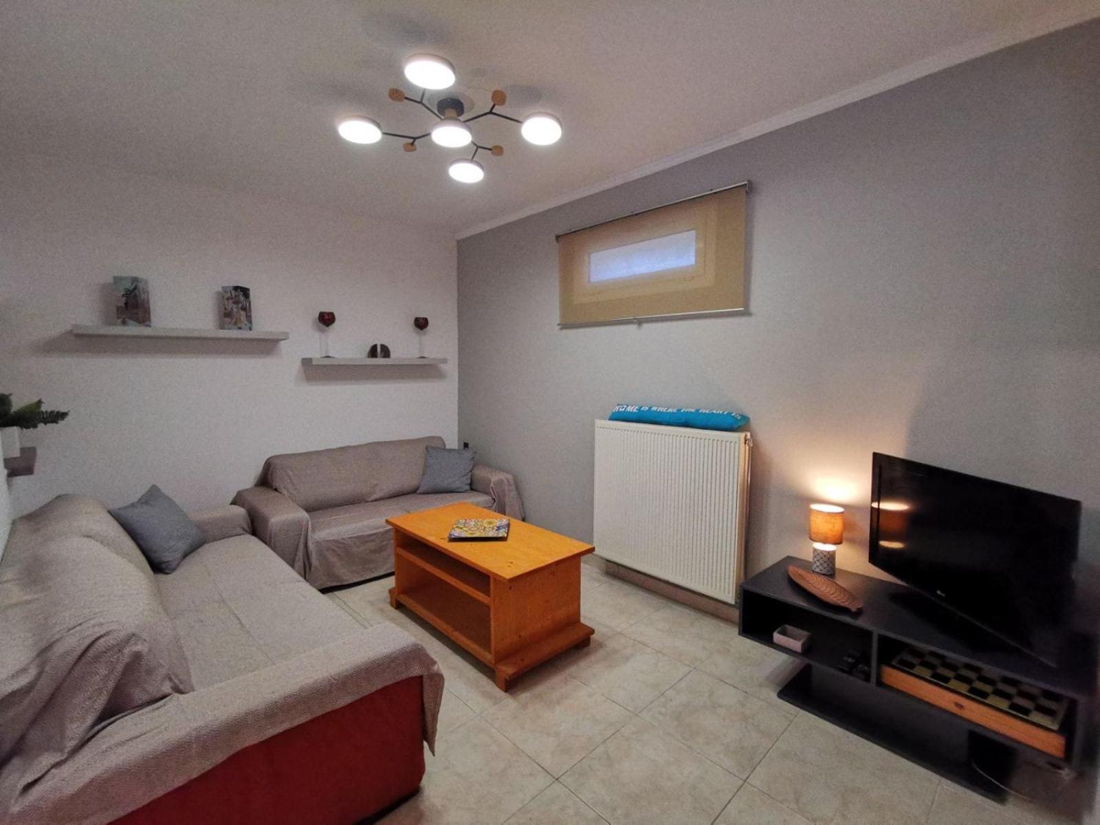 Antonela Sunshine Apartment by Corfu Escapes view 3