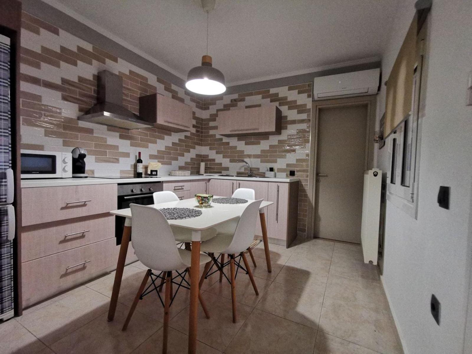 Antonela Sunshine Apartment by Corfu Escapes view 4
