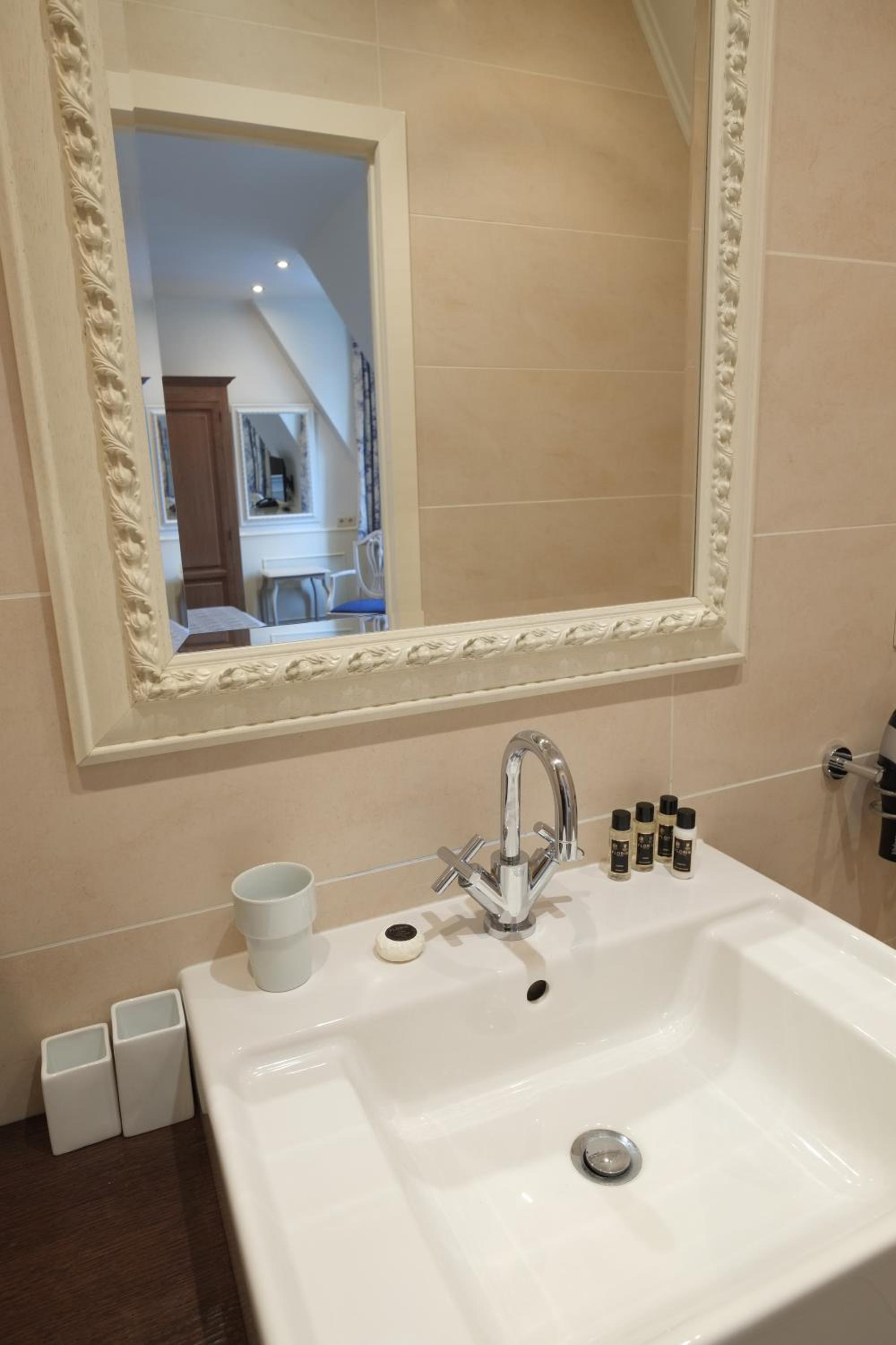Pand 17 - Charming Guesthouse