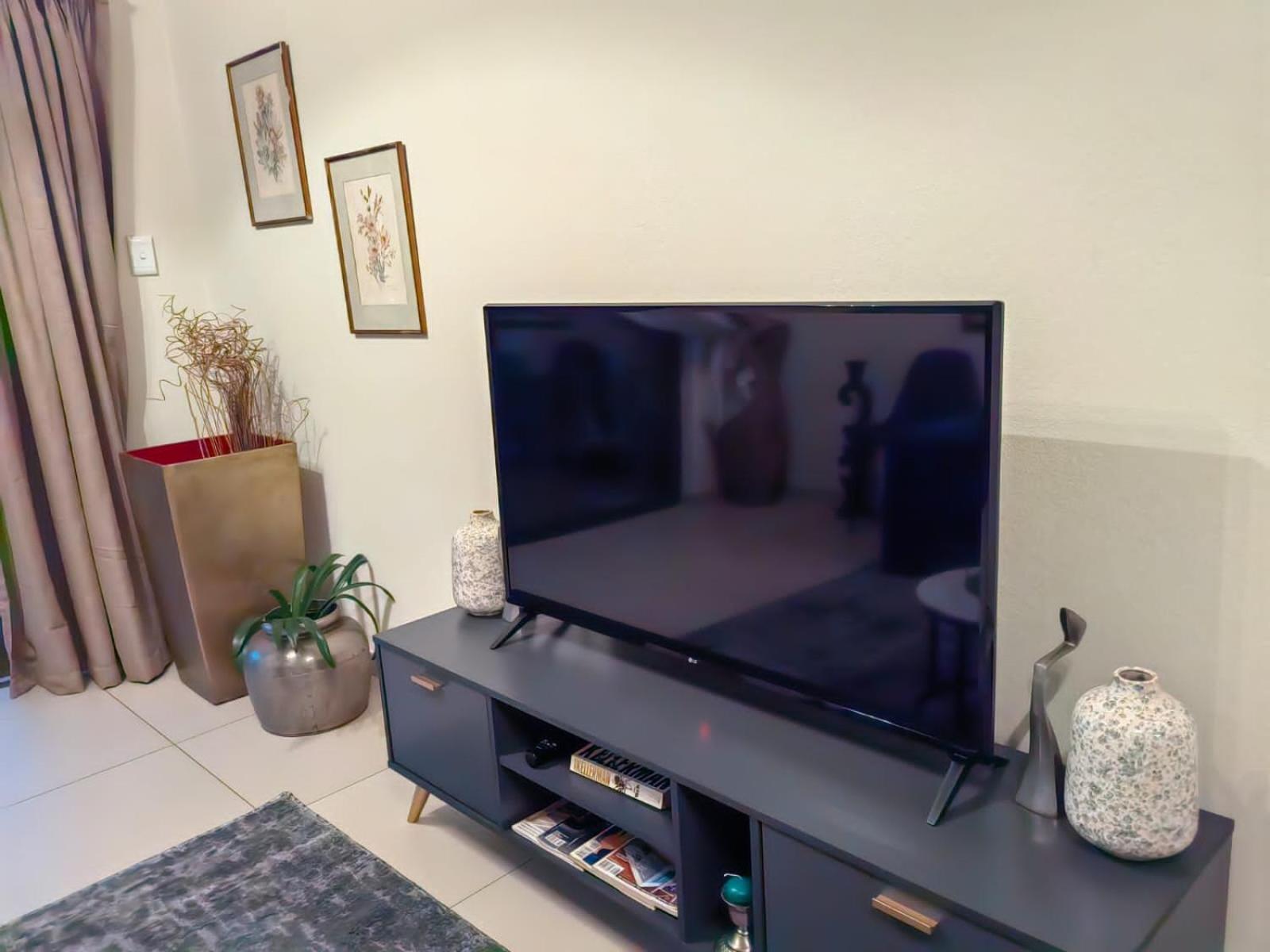 Classy and cosy Apt - Dainfern view 3
