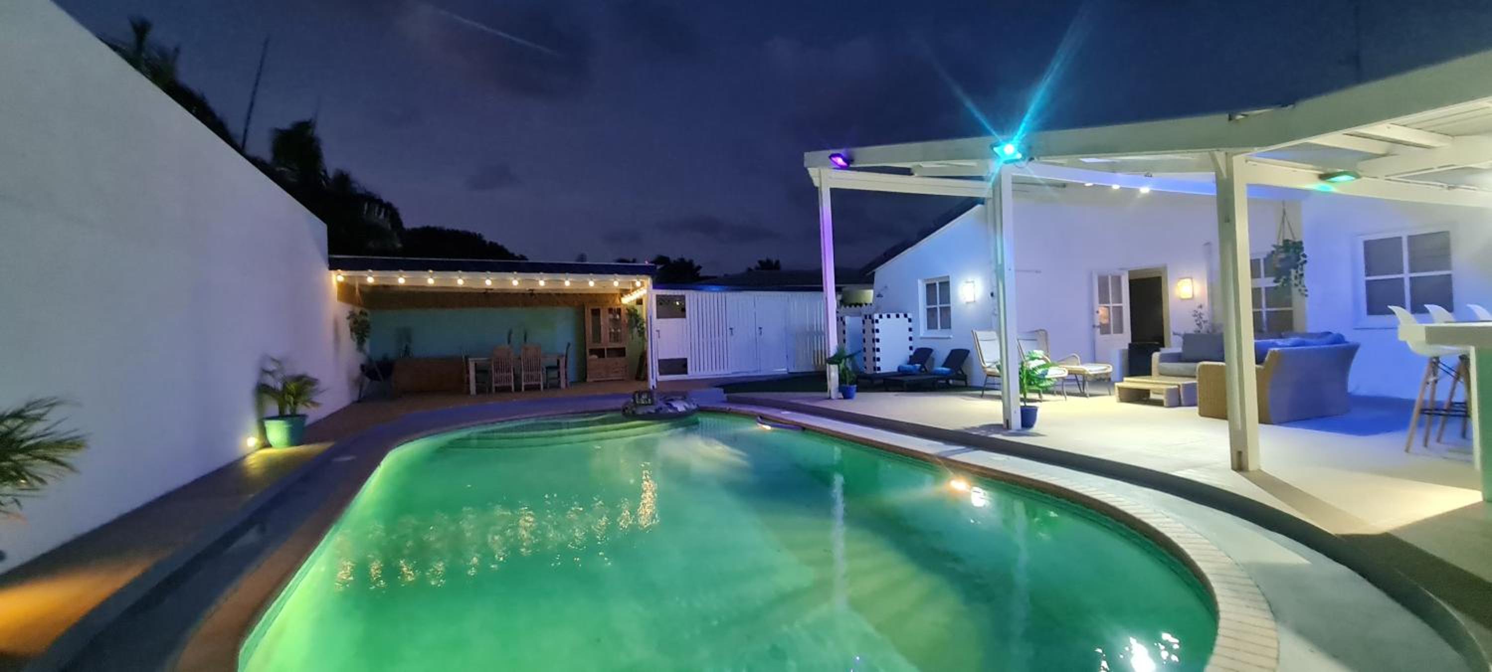 Family and friends villa with big private pool