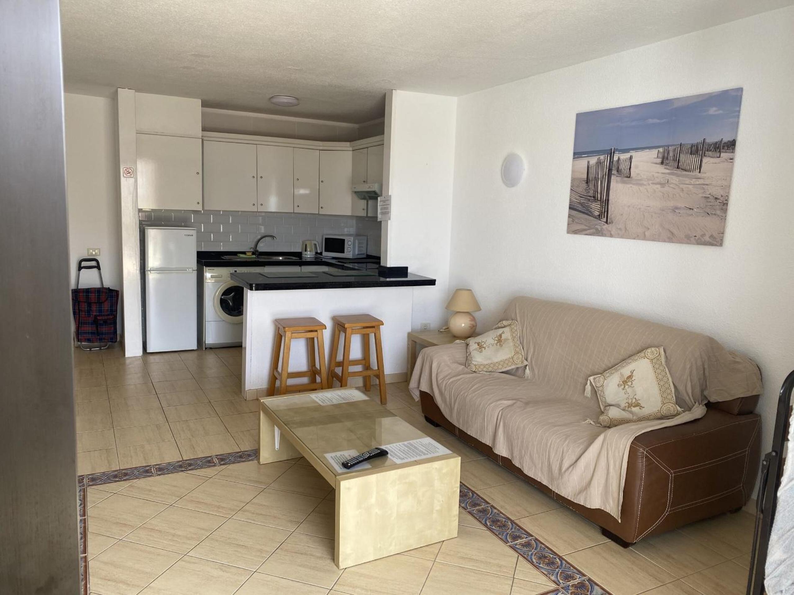 Apart Hotel 1 bed Apartment 7B2, Victoria Court 1, Los Cristianos, Tenerife view 2