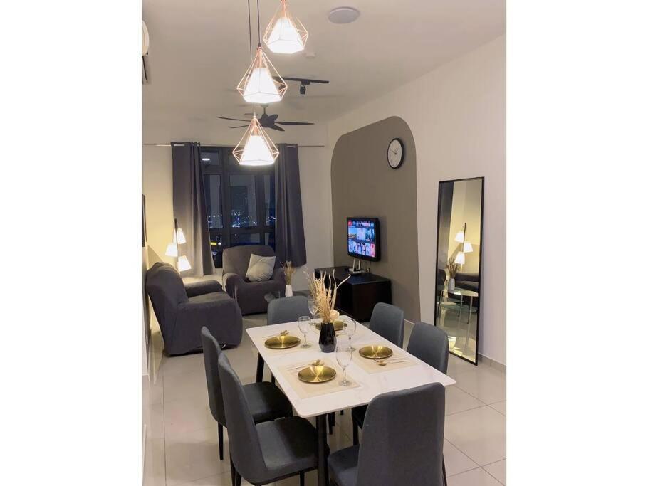 luxirious 2BR suite in cheras photo 2