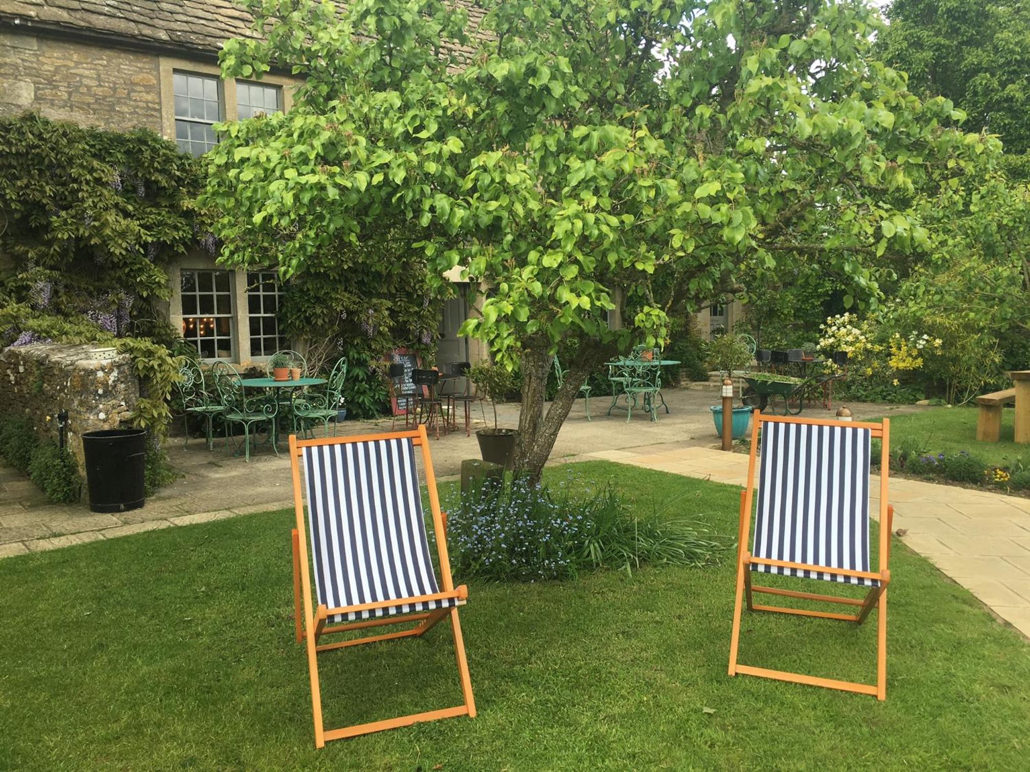 Pear Tree Inn Whitley view 4