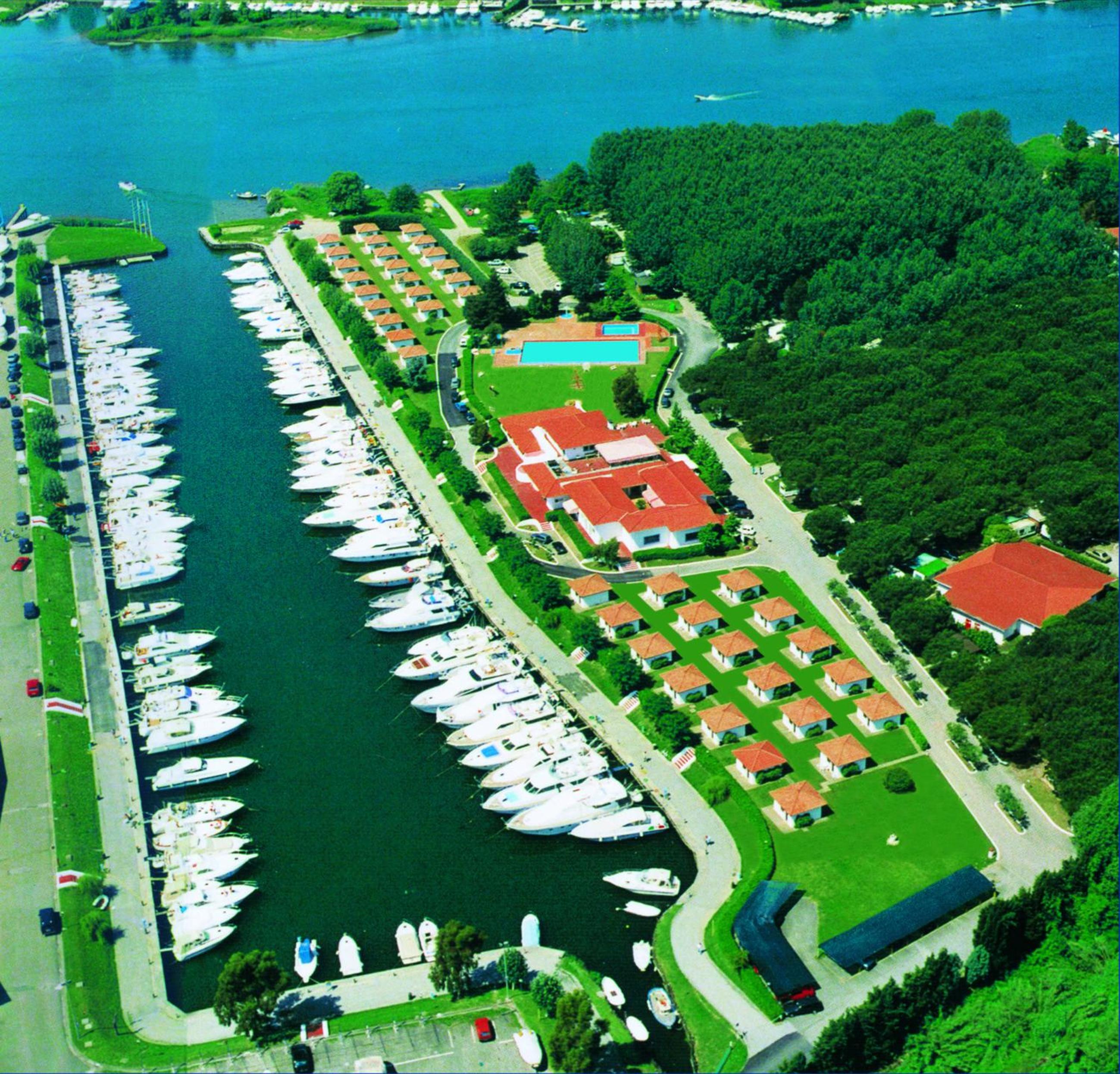 IRON GATE MARINA3B view 2