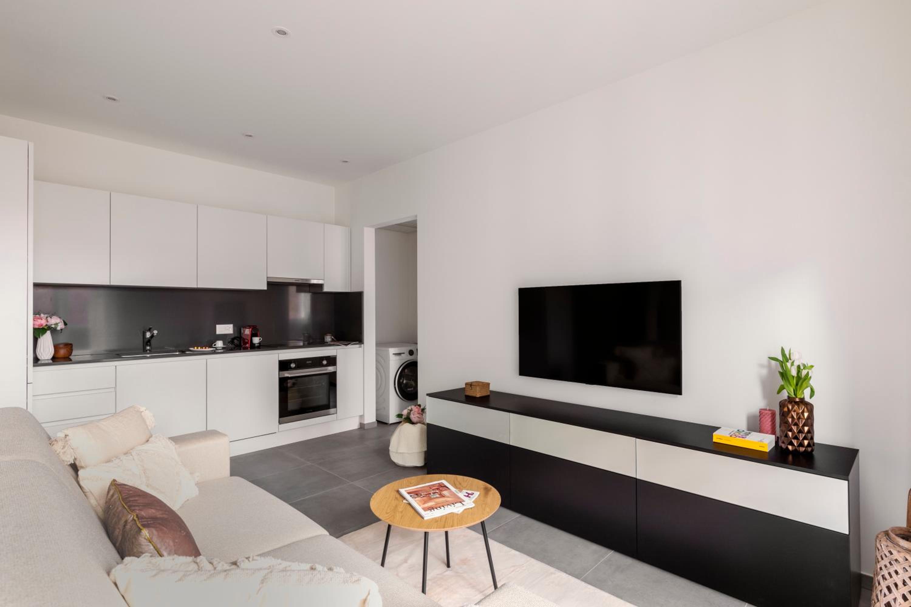 Lugano Superior Suites - Free Parking
