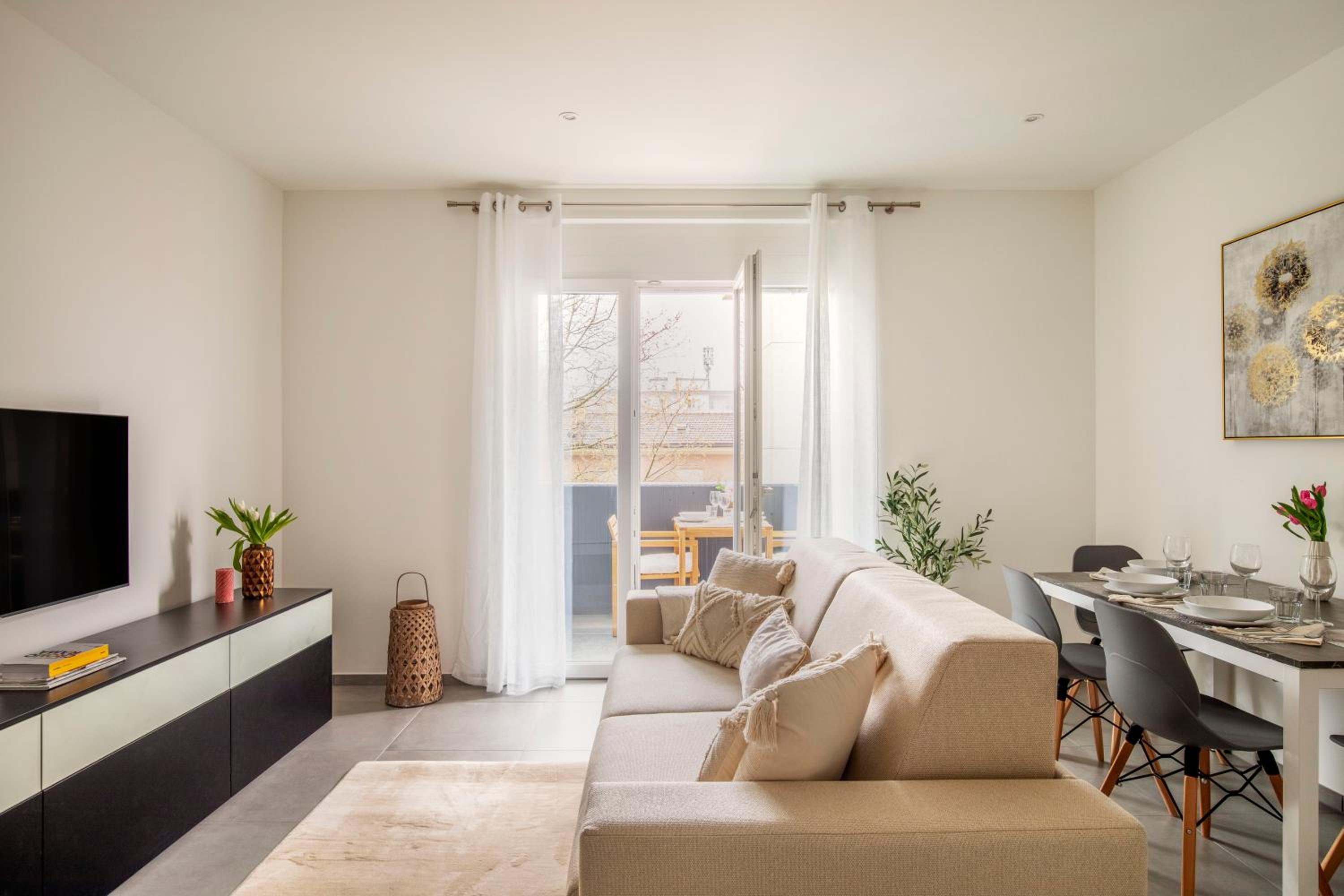 Lugano Superior Suites - Free Parking