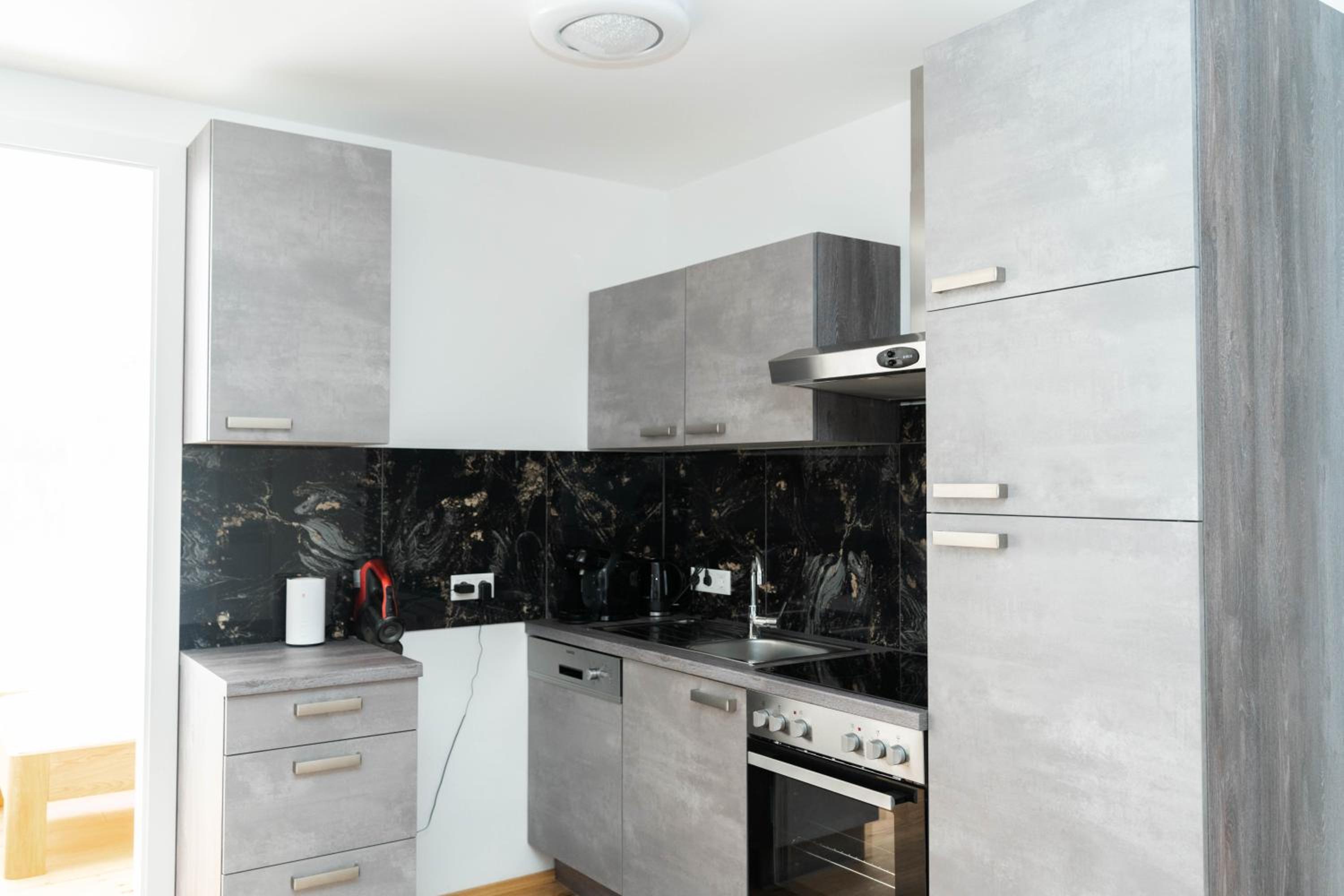 Luxurious apartment with big balcony near city center