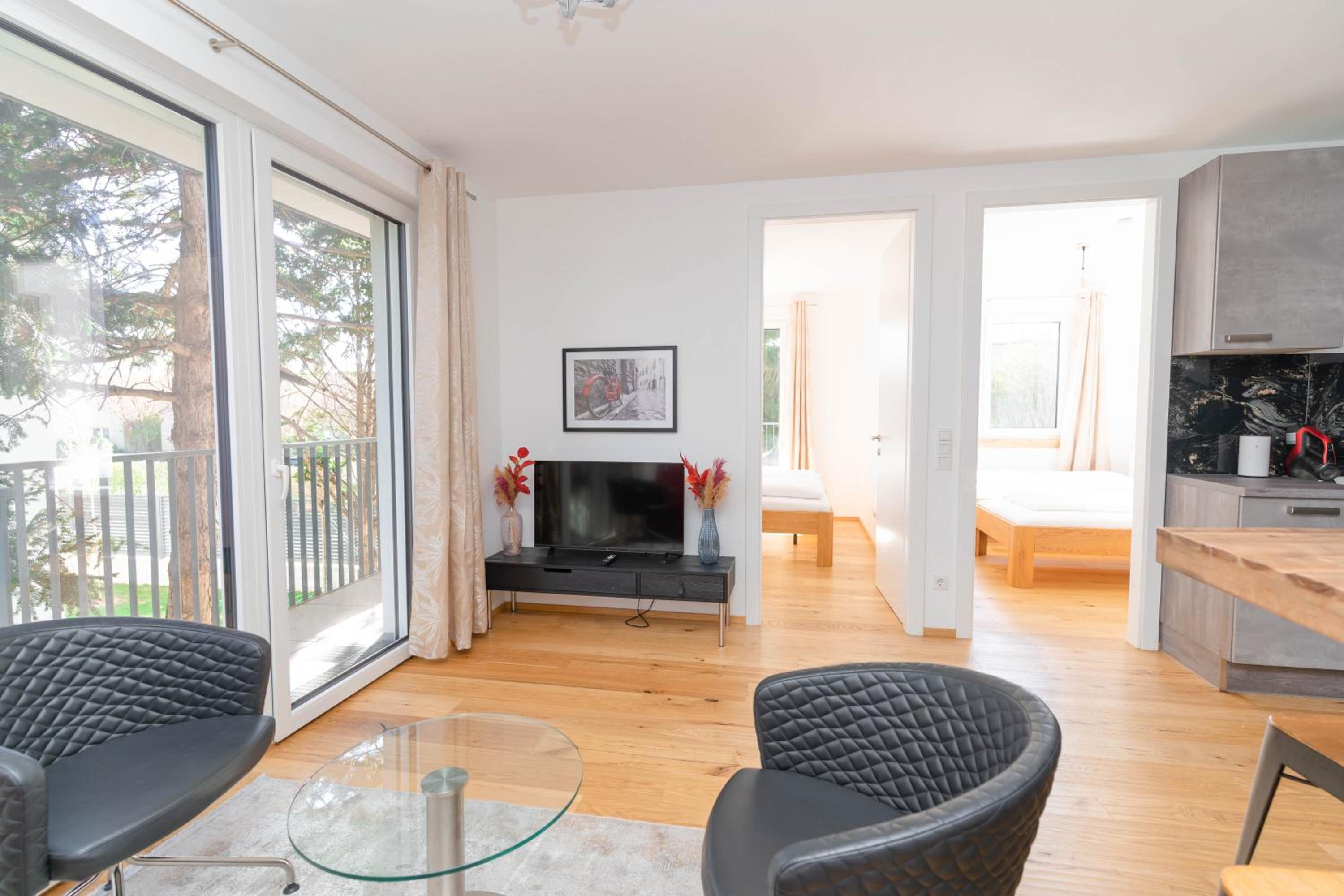 Luxurious apartment with big balcony near city center