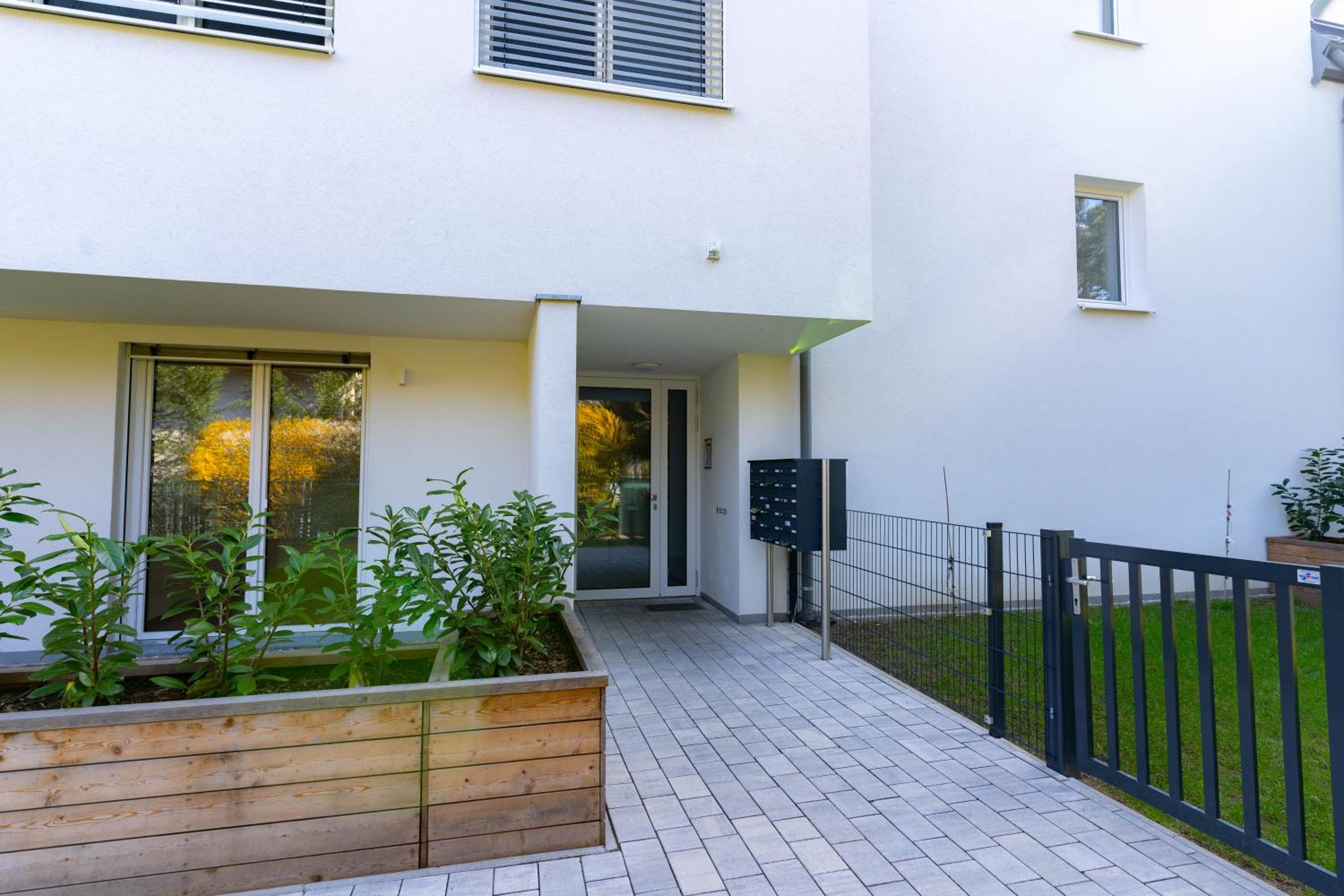 Luxurious apartment with big balcony near city center