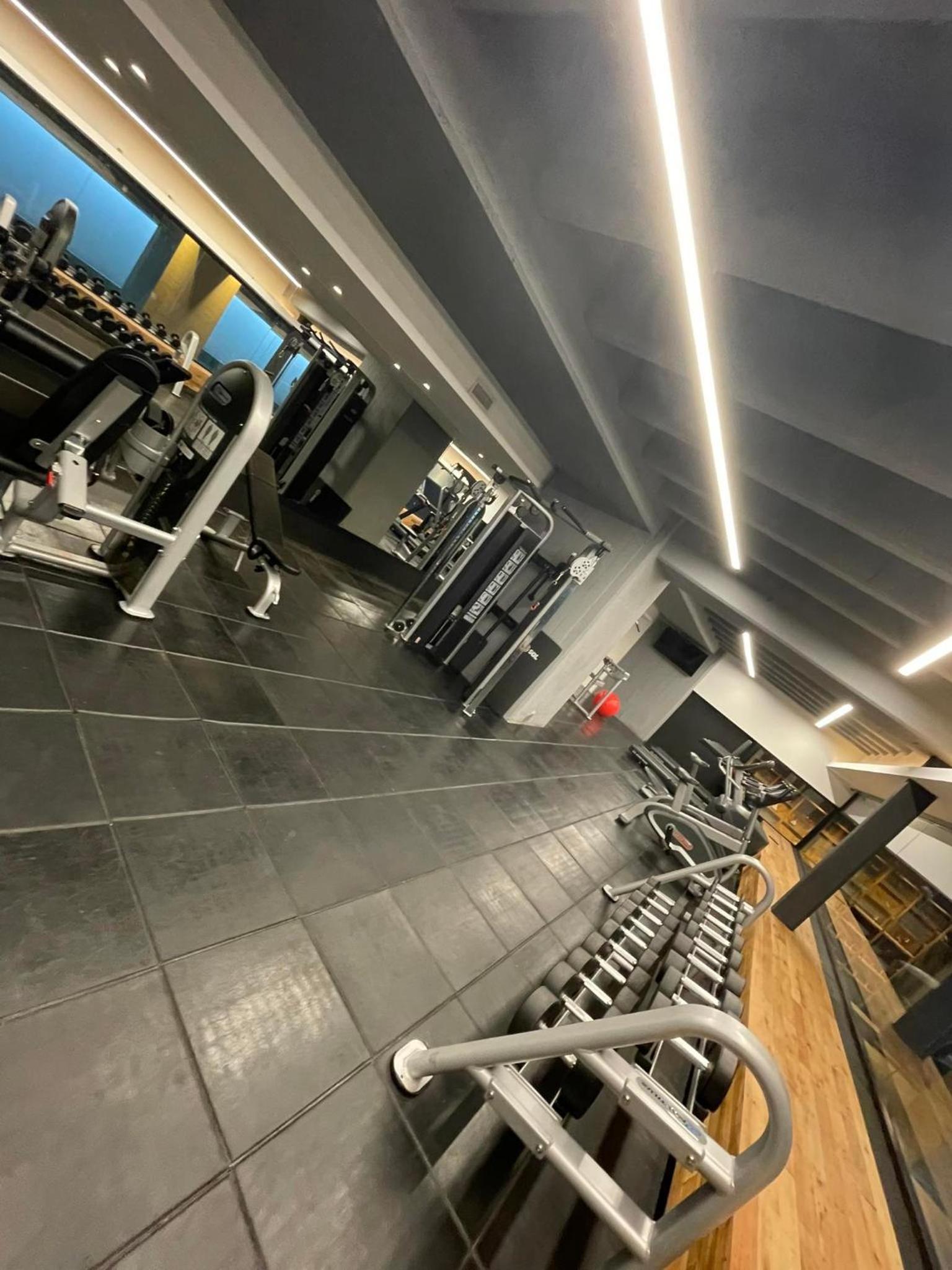Nuevo Departamento de categoría de 2 ambientes con cochera, gimnasio, pileta climatizada y amenities premium en ROYAL PARK Mar del Plata, excelente ubicaci