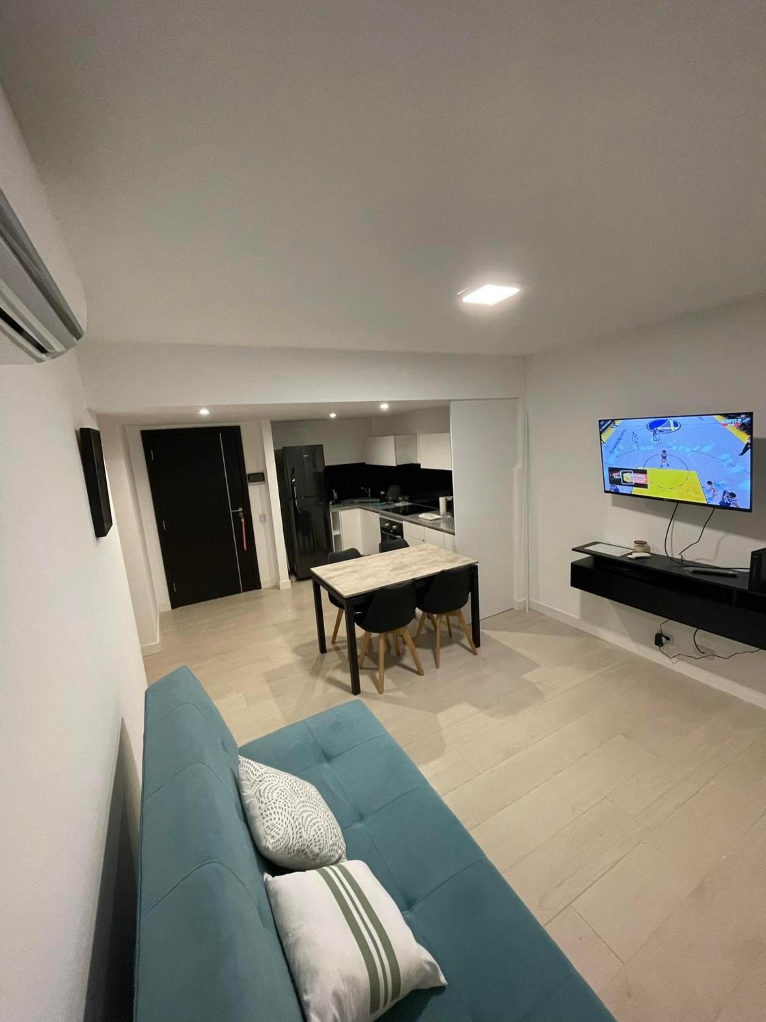 Nuevo Departamento de categoría de 2 ambientes con cochera, gimnasio, pileta climatizada y amenities premium en ROYAL PARK Mar del Plata, excelente ubicaci