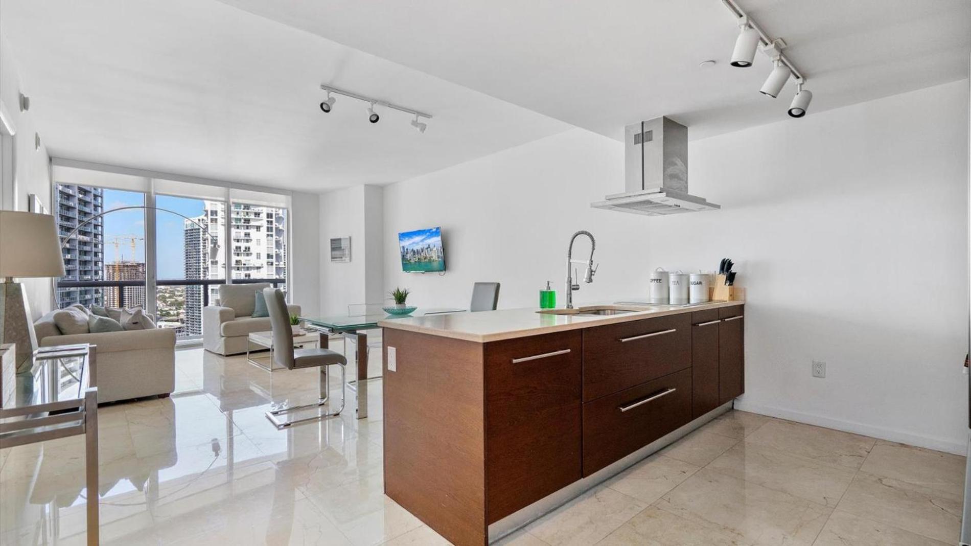 Icon Brickell 1 bed Miami 32nd