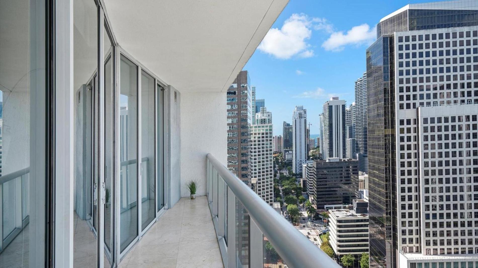 Icon Brickell 1 bed Miami 32nd