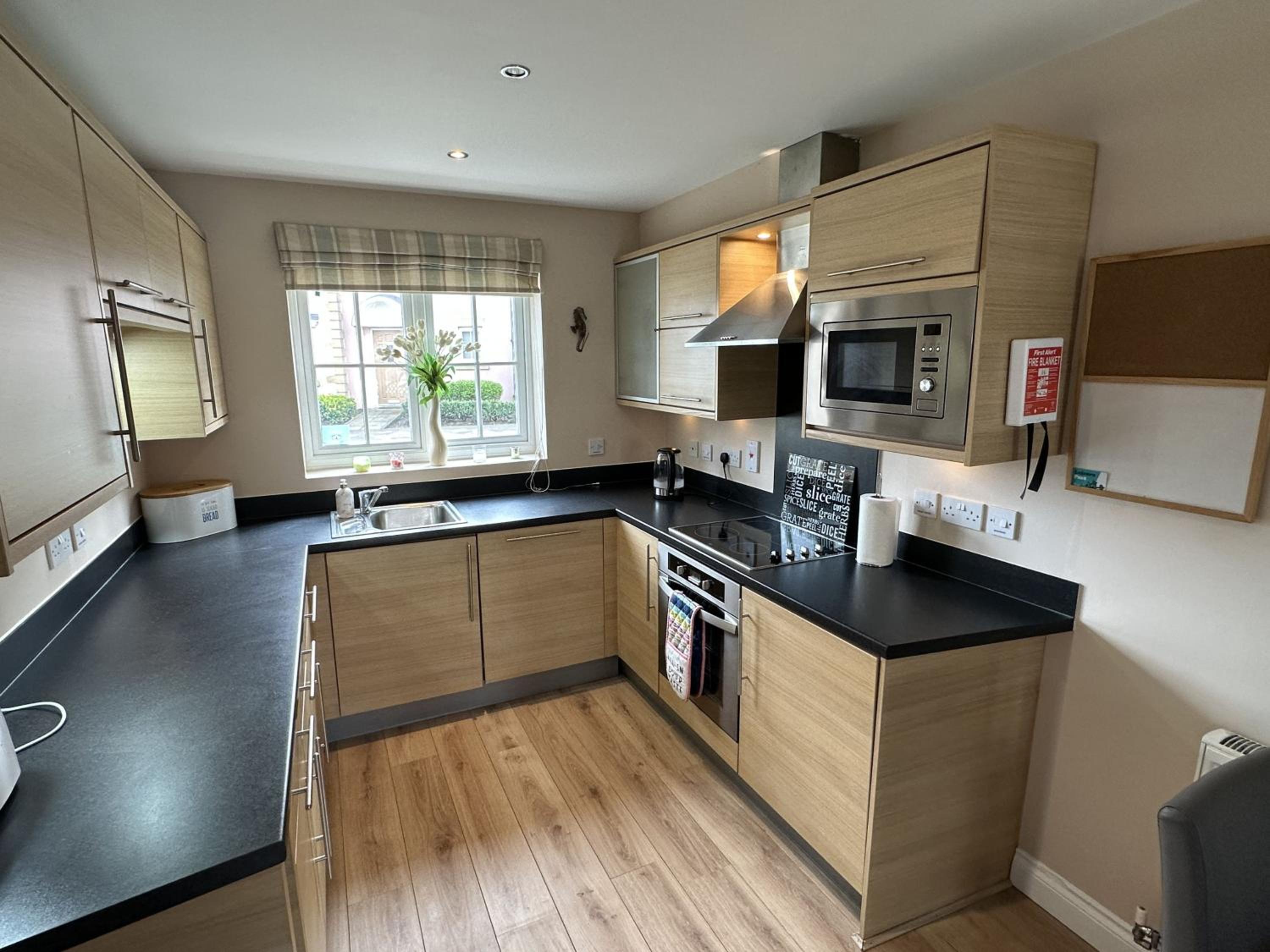 Spoonbill Cottage - Part of the The Bay Filey Holiday Village with pool, gym and direct beach access, pub, restaurant, tennis and meadows walks