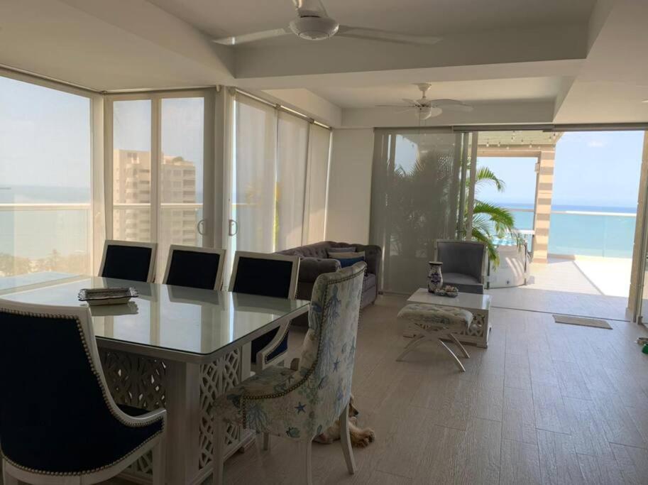 Amazing Penthouse ZAZUE