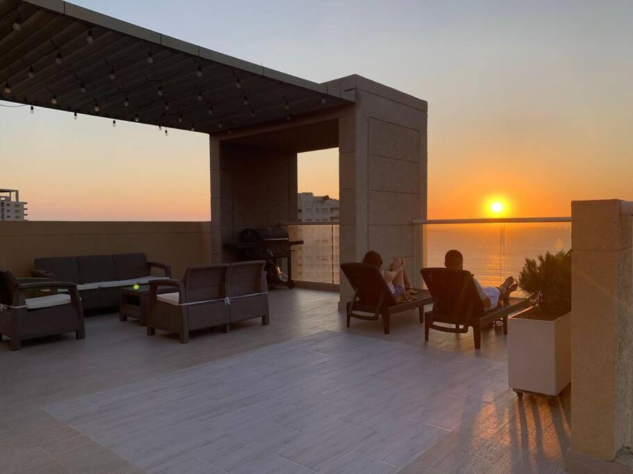 Amazing Penthouse ZAZUE