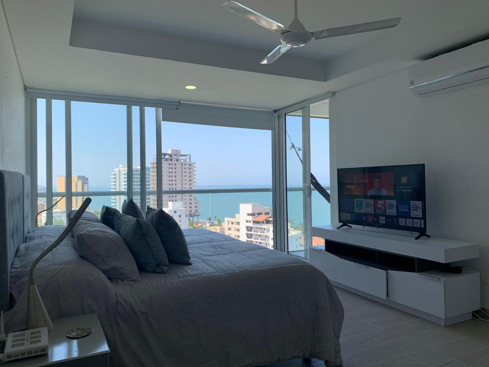 Amazing Penthouse ZAZUE
