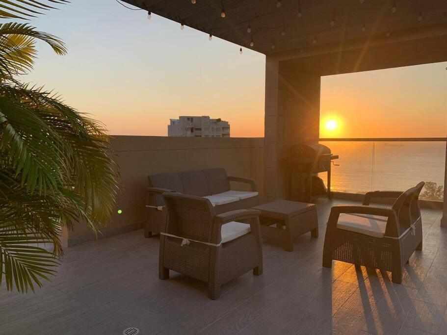 Amazing Penthouse ZAZUE