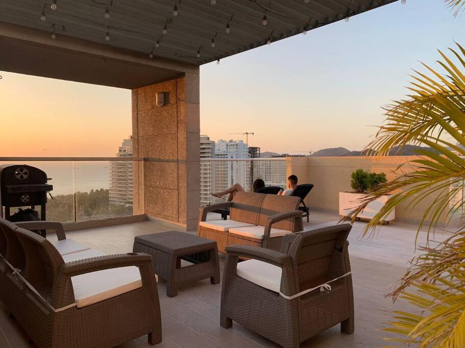 Amazing Penthouse ZAZUE