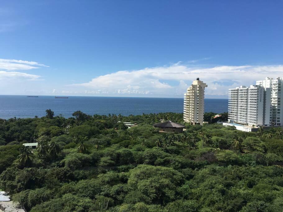 Amazing Penthouse ZAZUE
