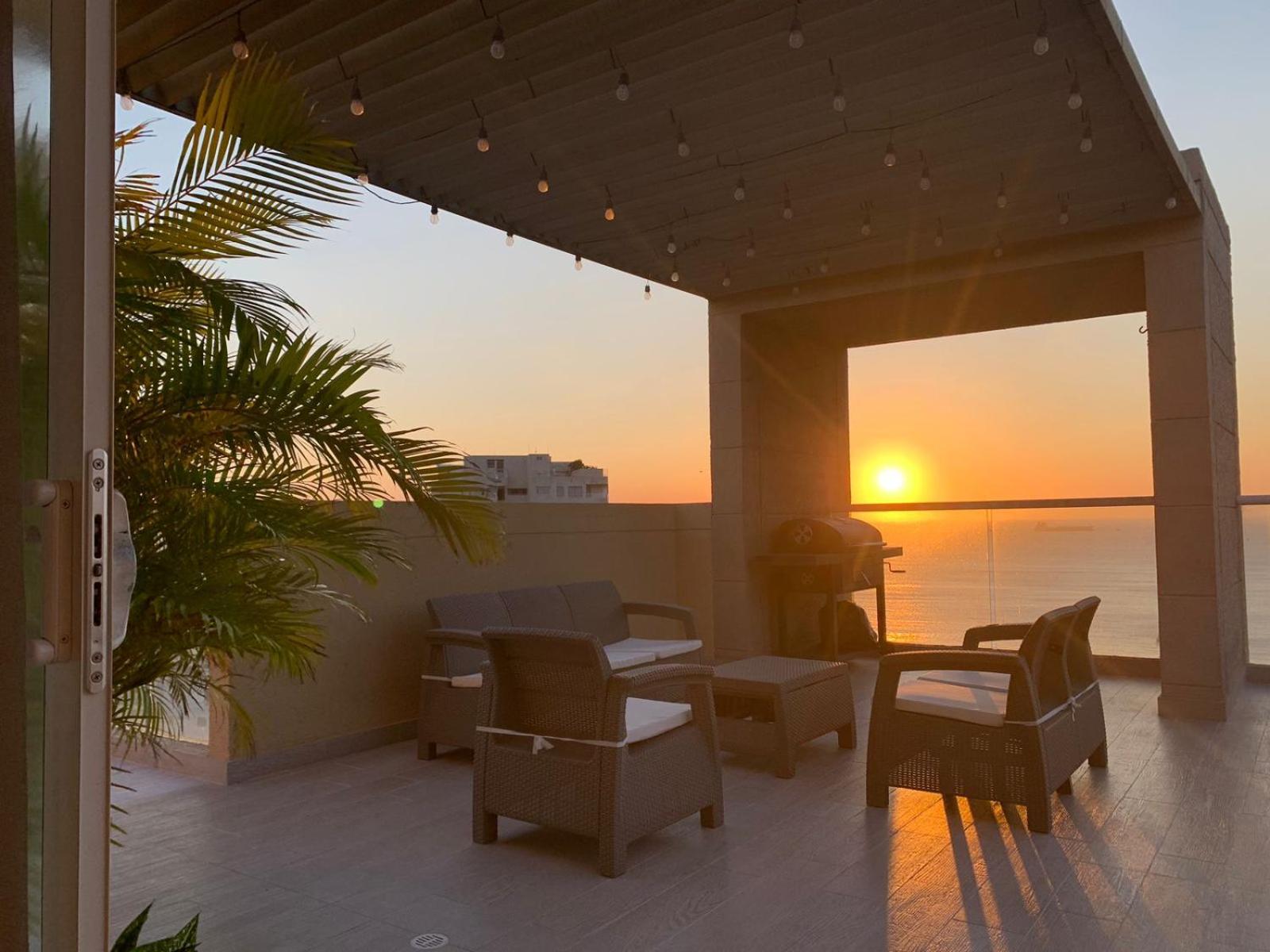Amazing Penthouse ZAZUE