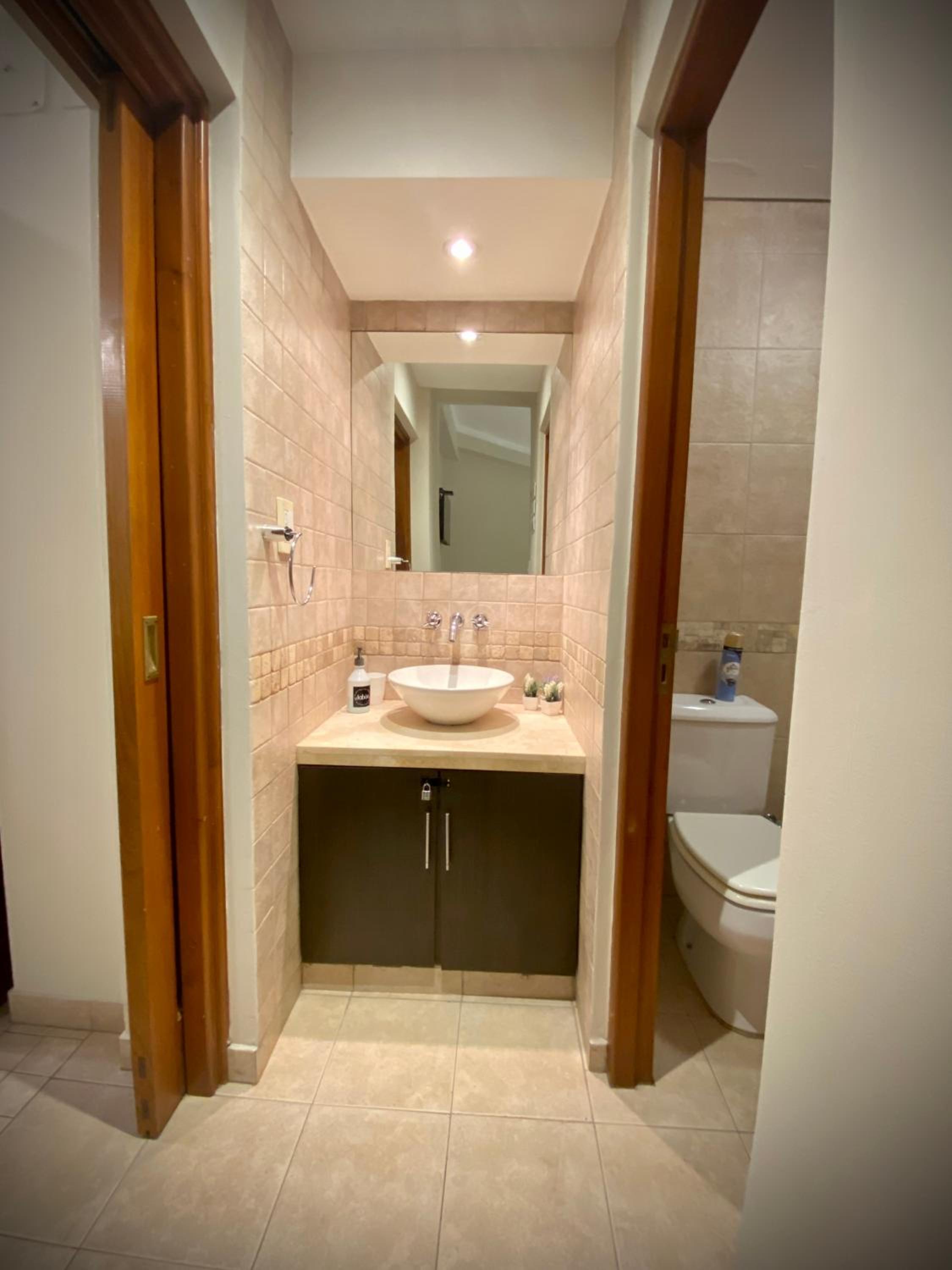 Gertrudis - Central Point Apartments