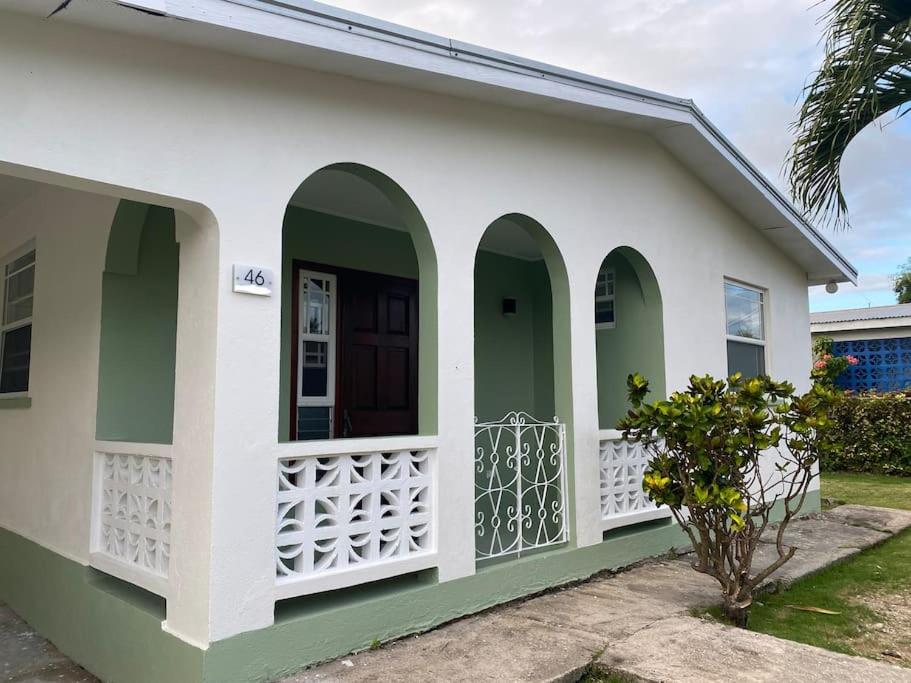 Private 3BR Tropical Paradise near Oistins