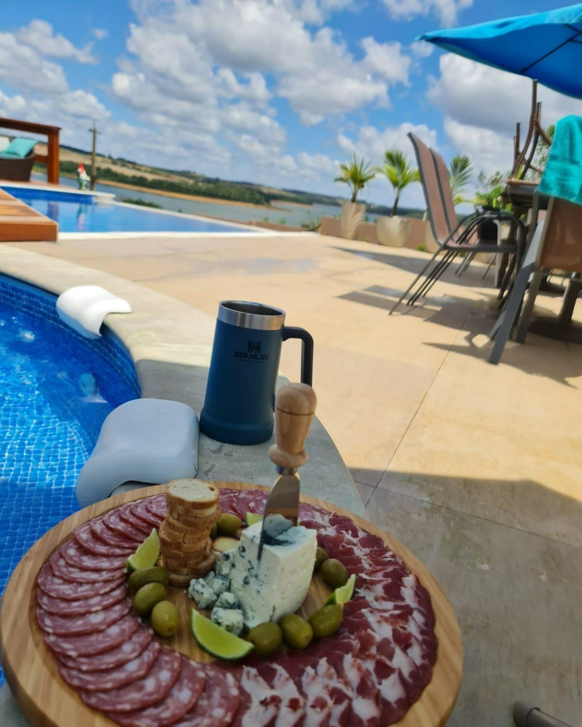 Chácara Arena JK com Piscina integrada com Sauna e Hidromassagem
