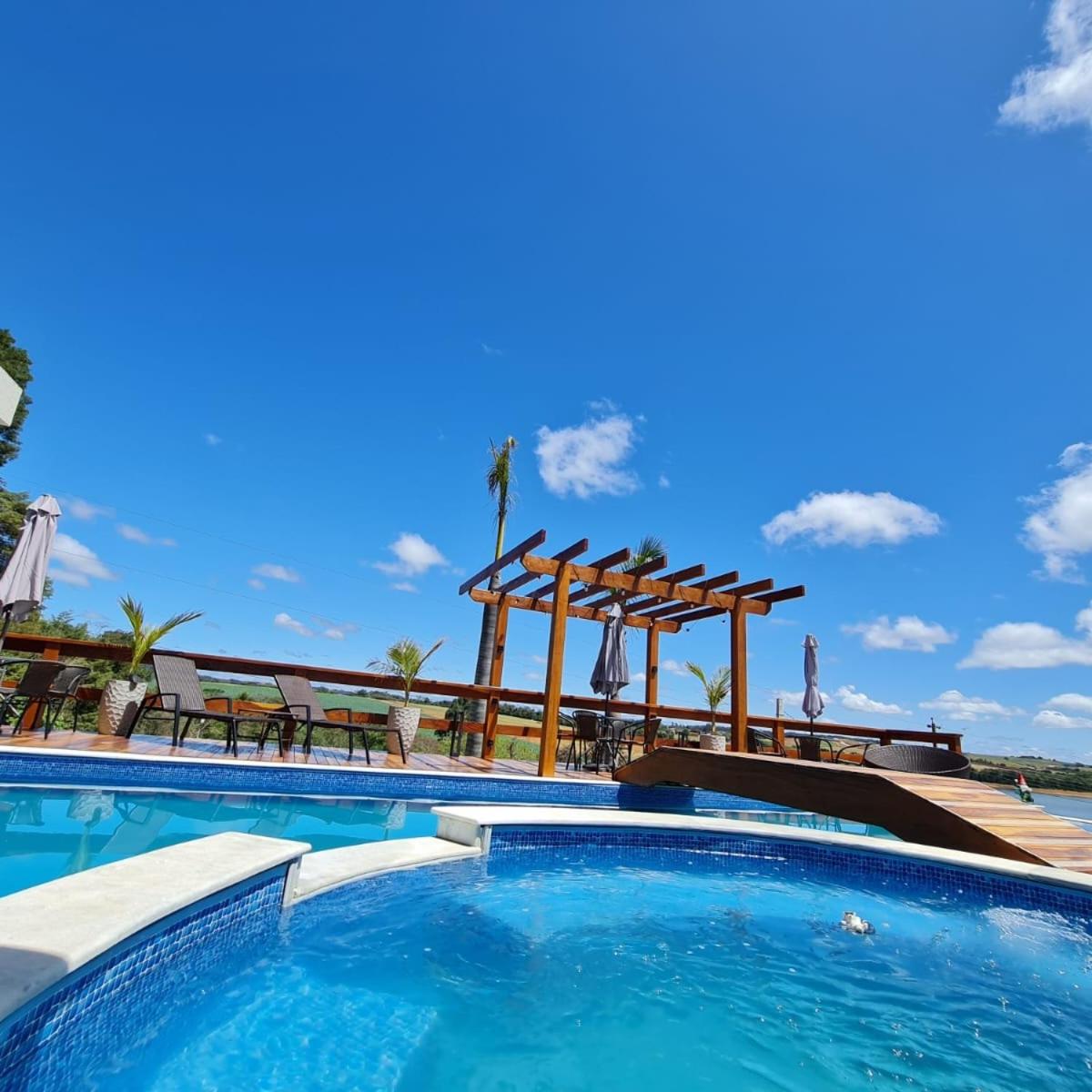 Chácara Arena JK com Piscina integrada com Sauna e Hidromassagem