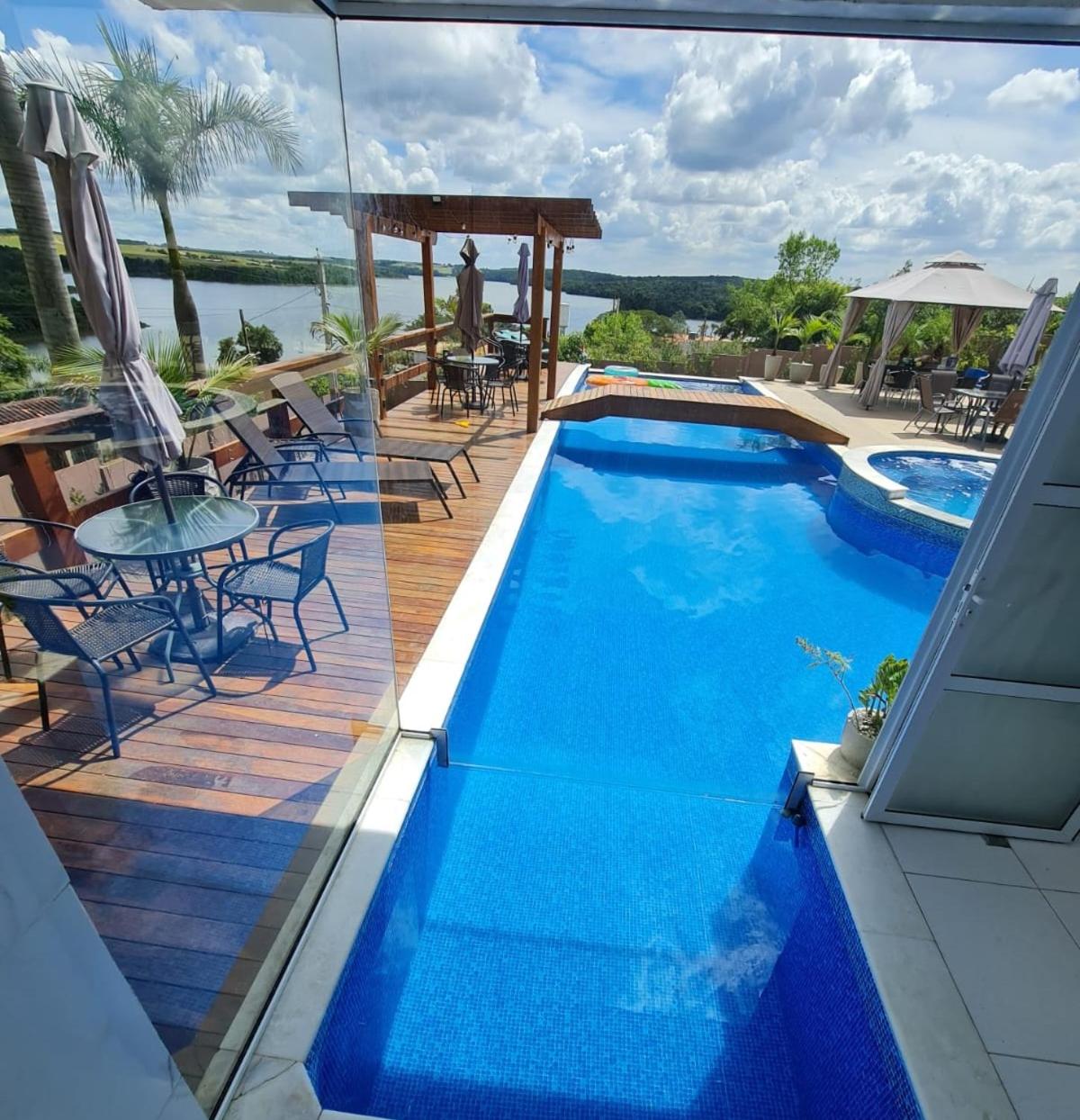 Chácara Arena JK com Piscina integrada com Sauna e Hidromassagem