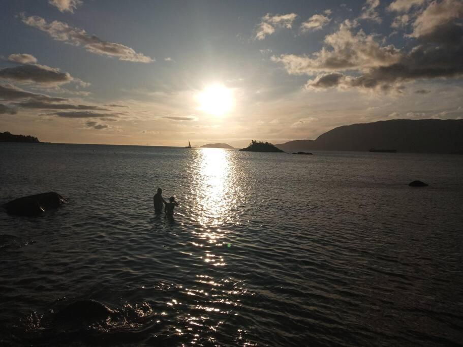 Ilhabela 1 verde Praia do Julião suíte a 70 m da areia