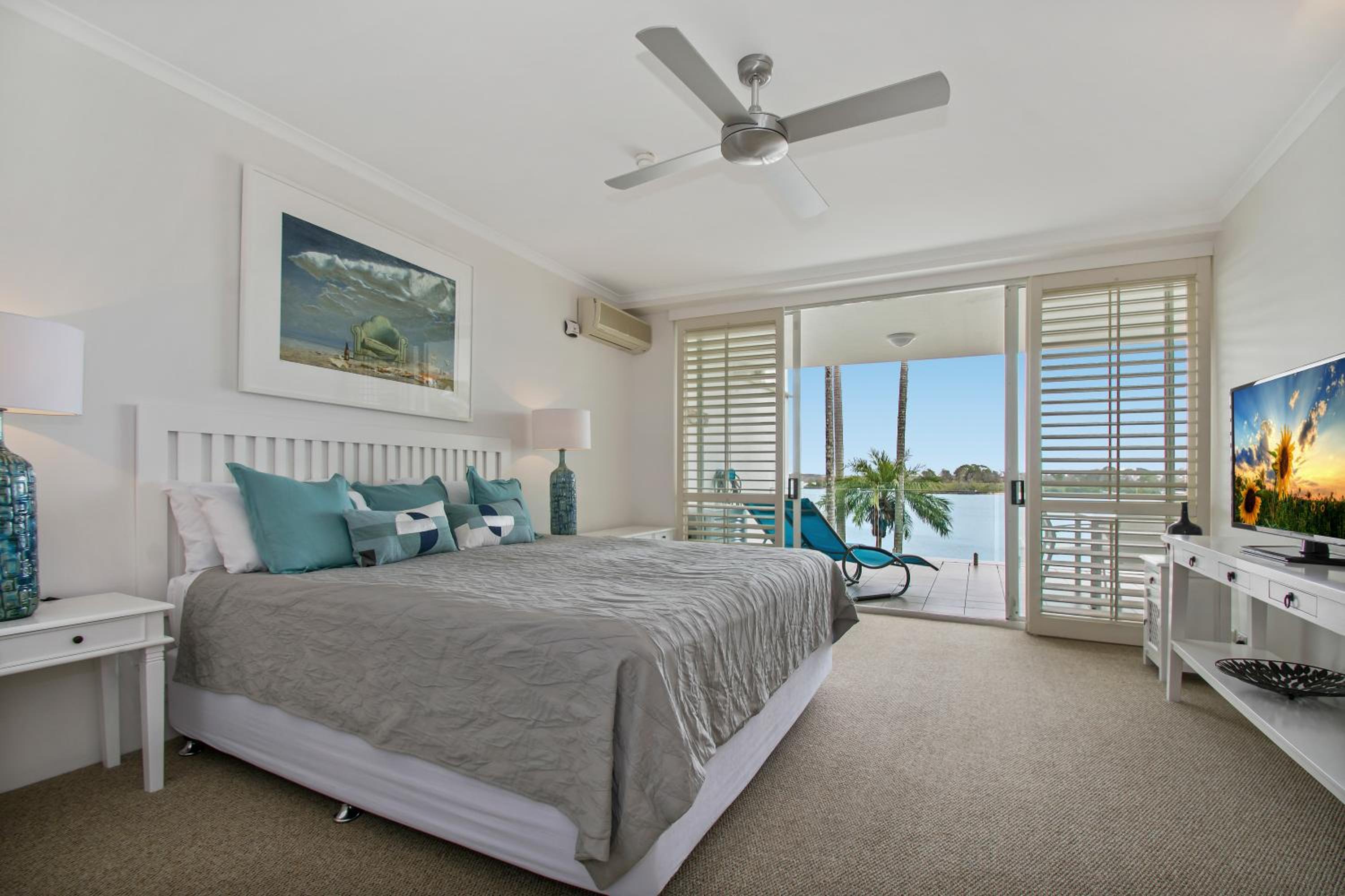 Noosa Quays Waterfront Accomodation
