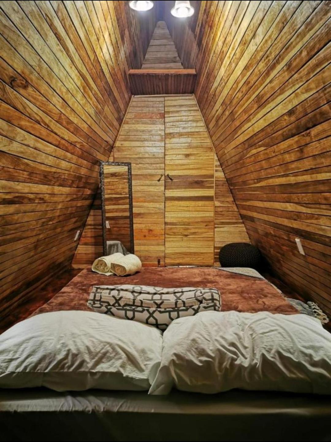 Airport Traveler's home.