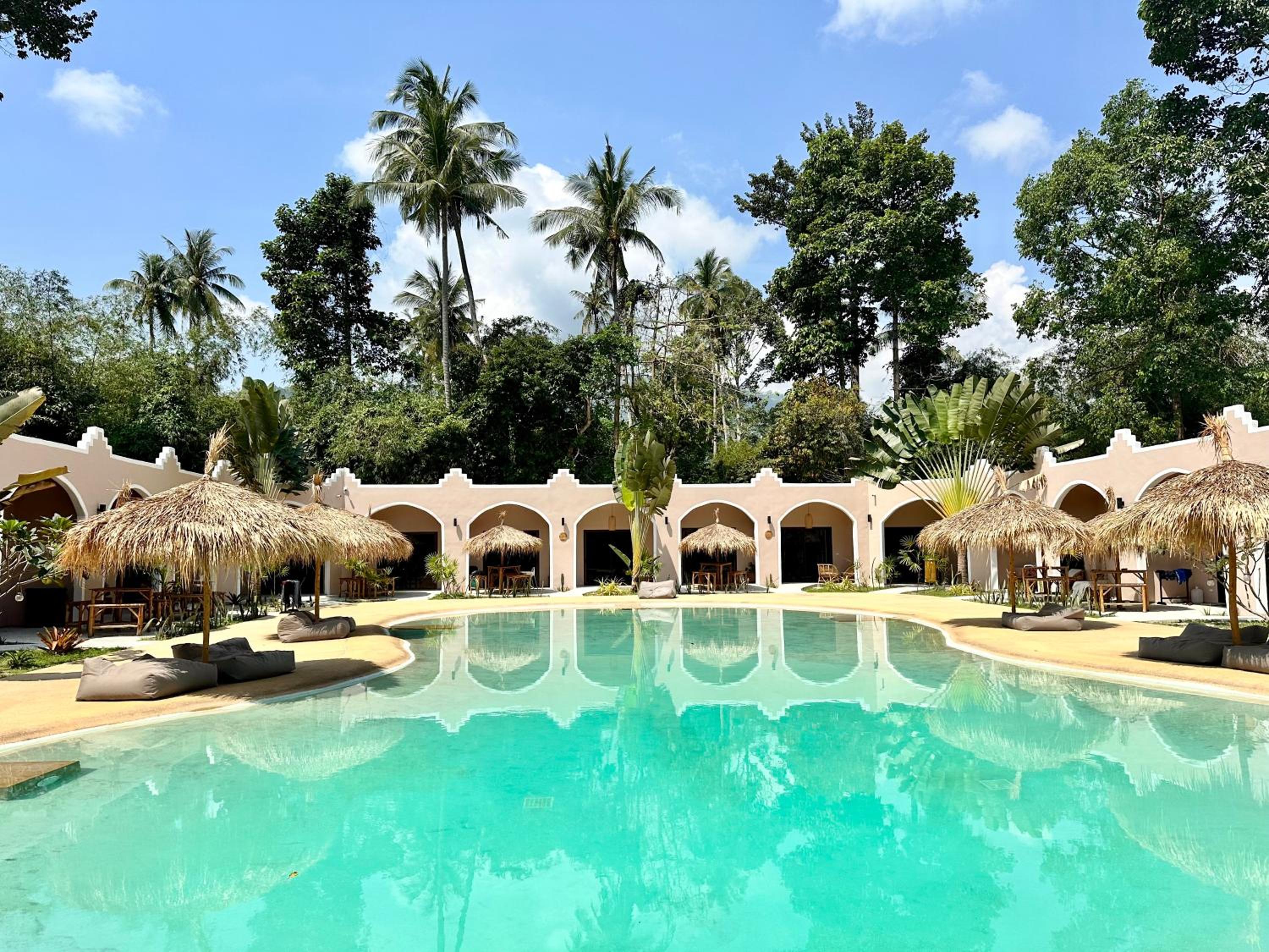 swimming pool