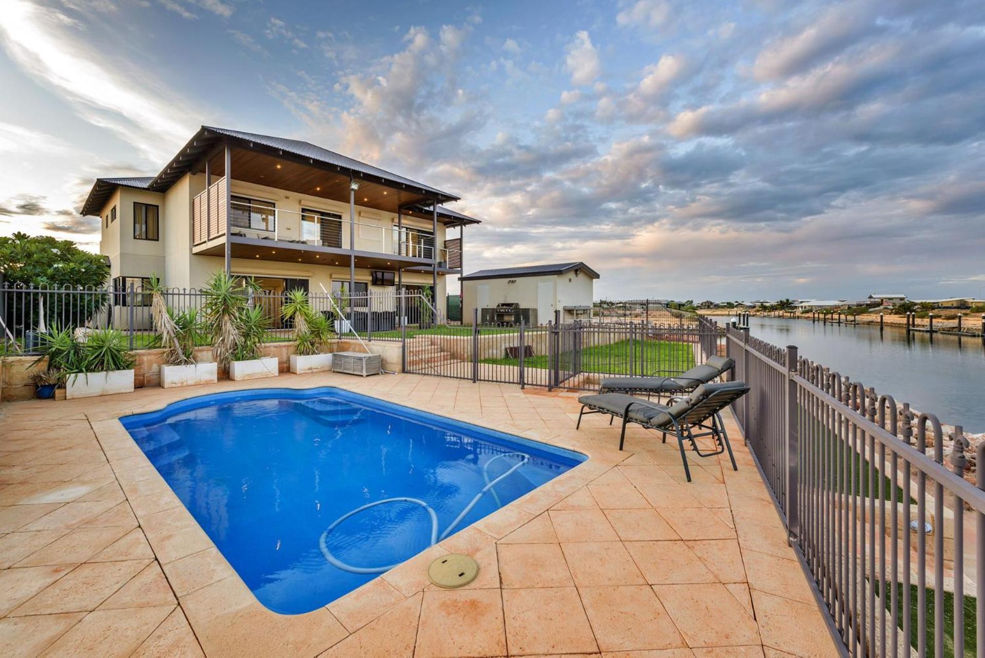 34 Gnulli Court