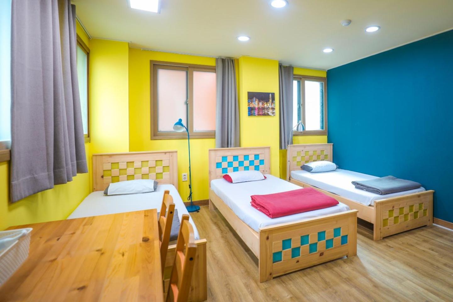 Midtown Hostel 8