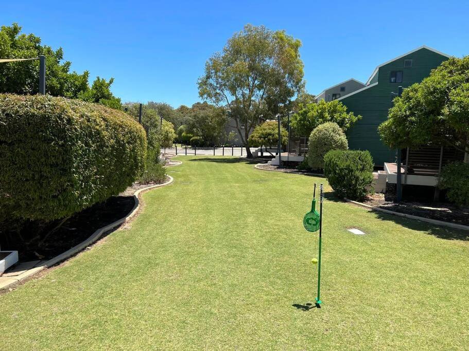 Townhouse 7 - Located at FOOTPRINTS PRESTON BEACH RESORT