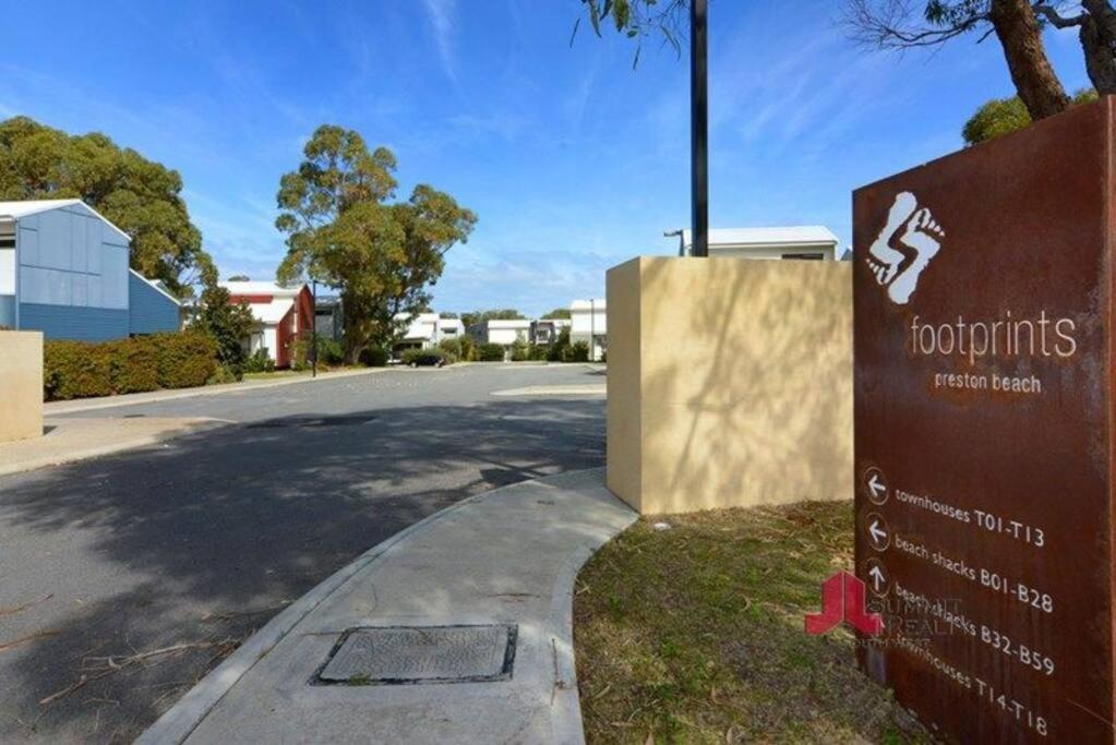 Townhouse 7 - Located at FOOTPRINTS PRESTON BEACH RESORT