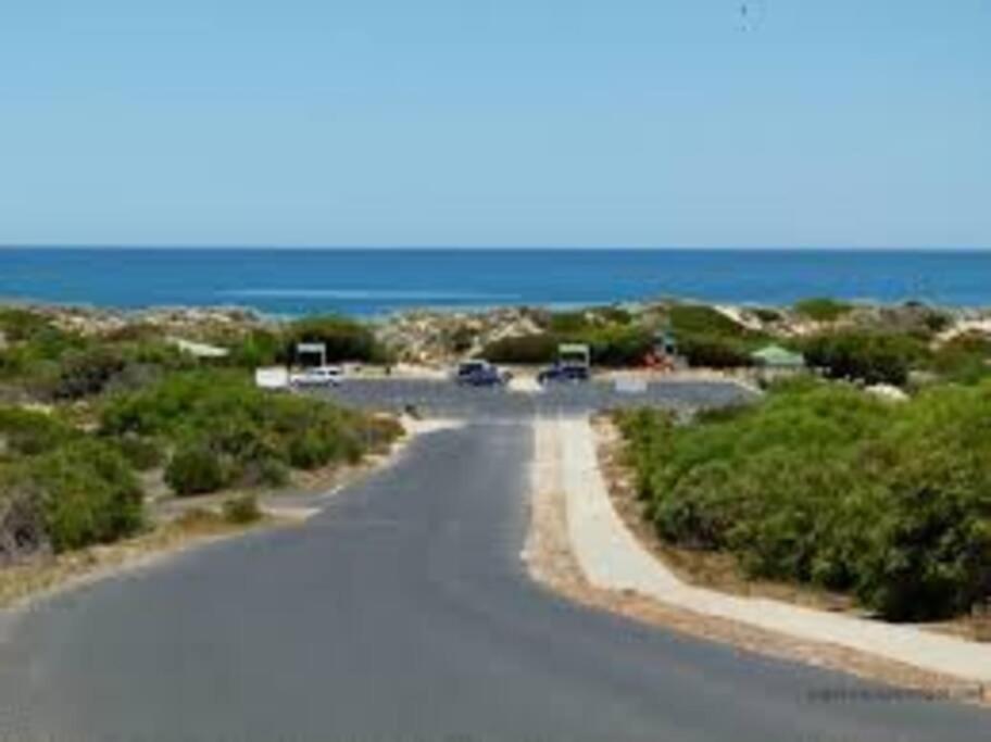 Townhouse 7 - Located at FOOTPRINTS PRESTON BEACH RESORT