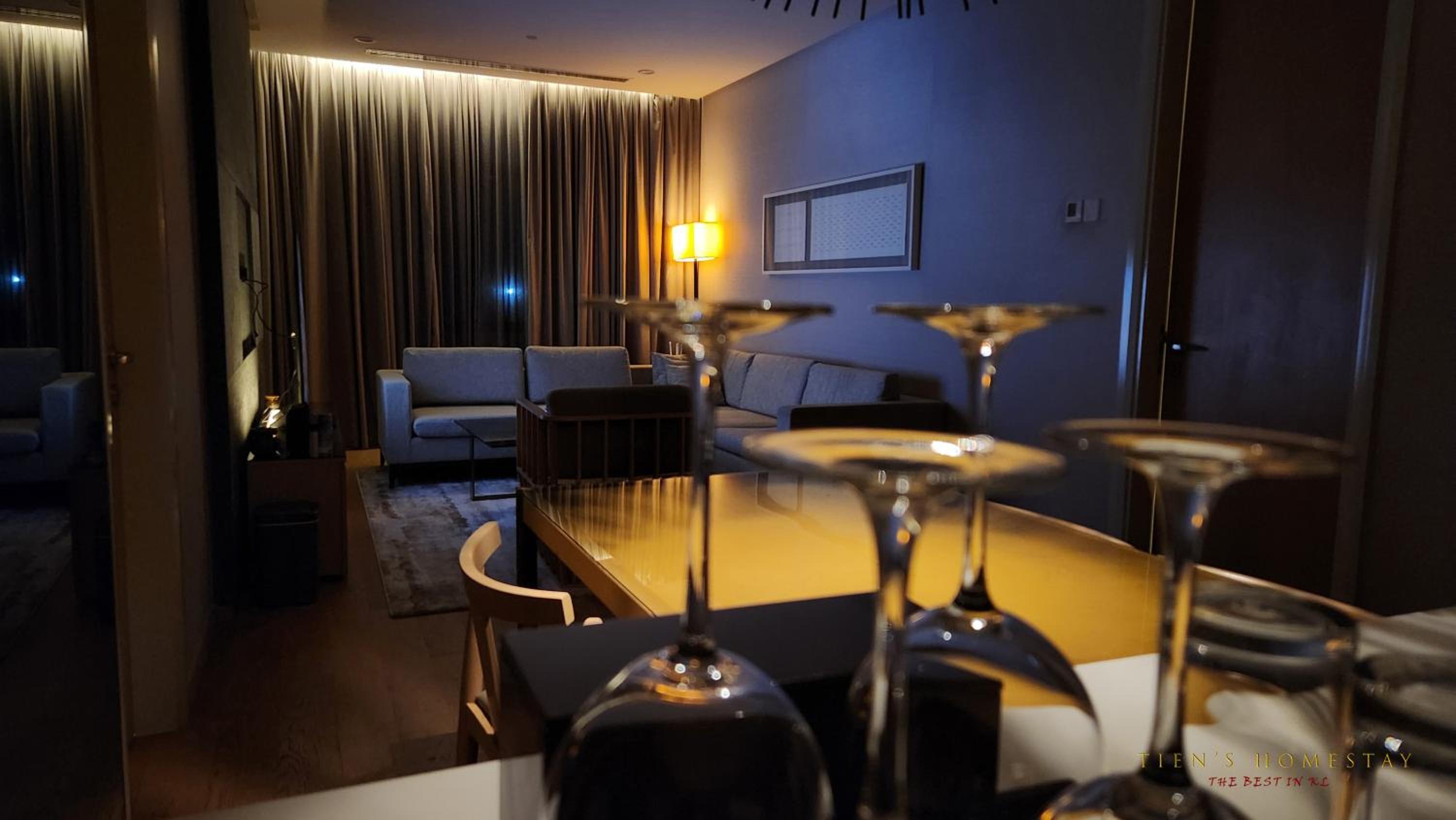 Luxurious stay in 188 Fraser Residence Suite
