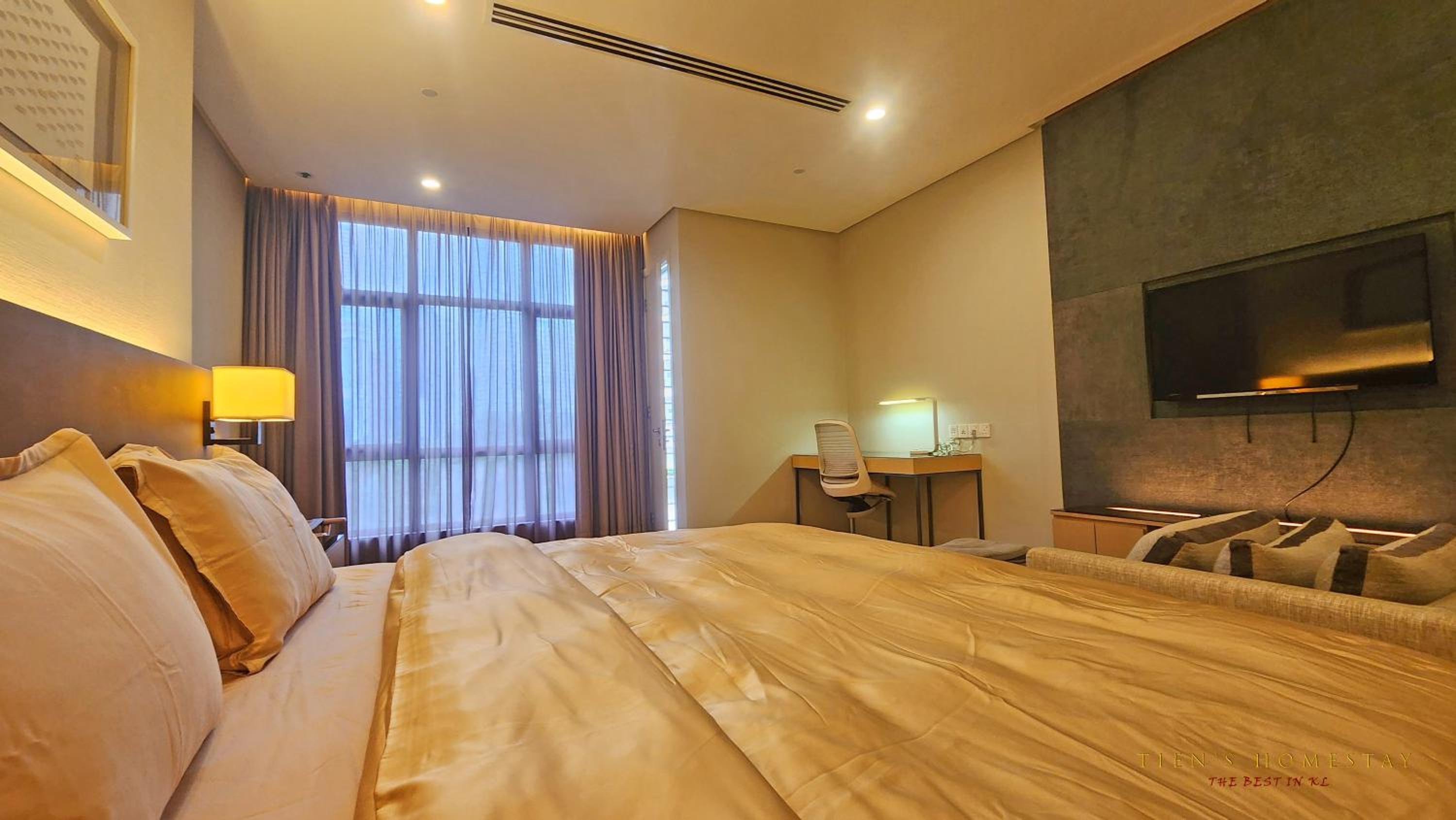 Luxurious stay in 188 Fraser Residence Suite
