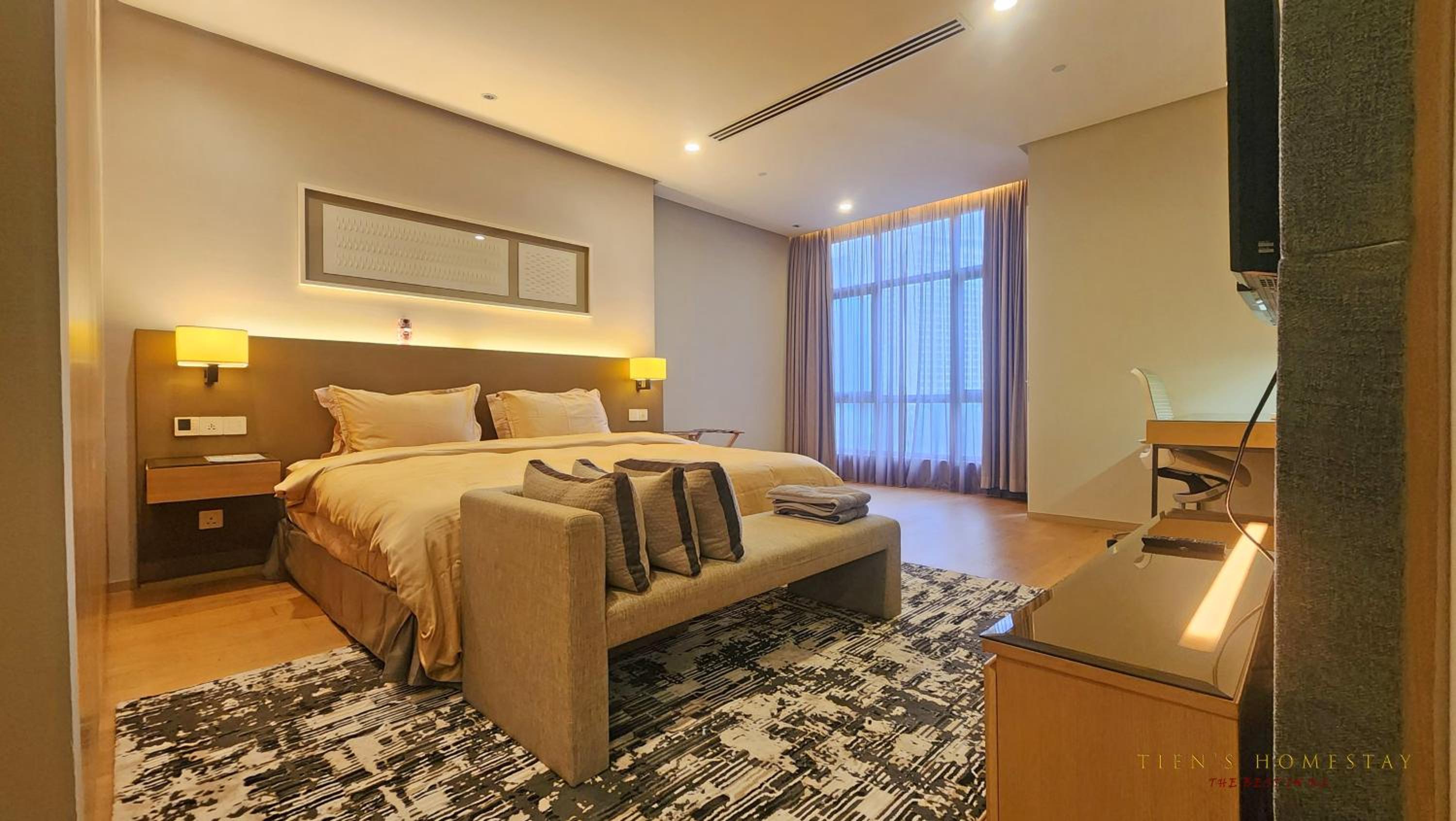 Luxurious stay in 188 Fraser Residence Suite